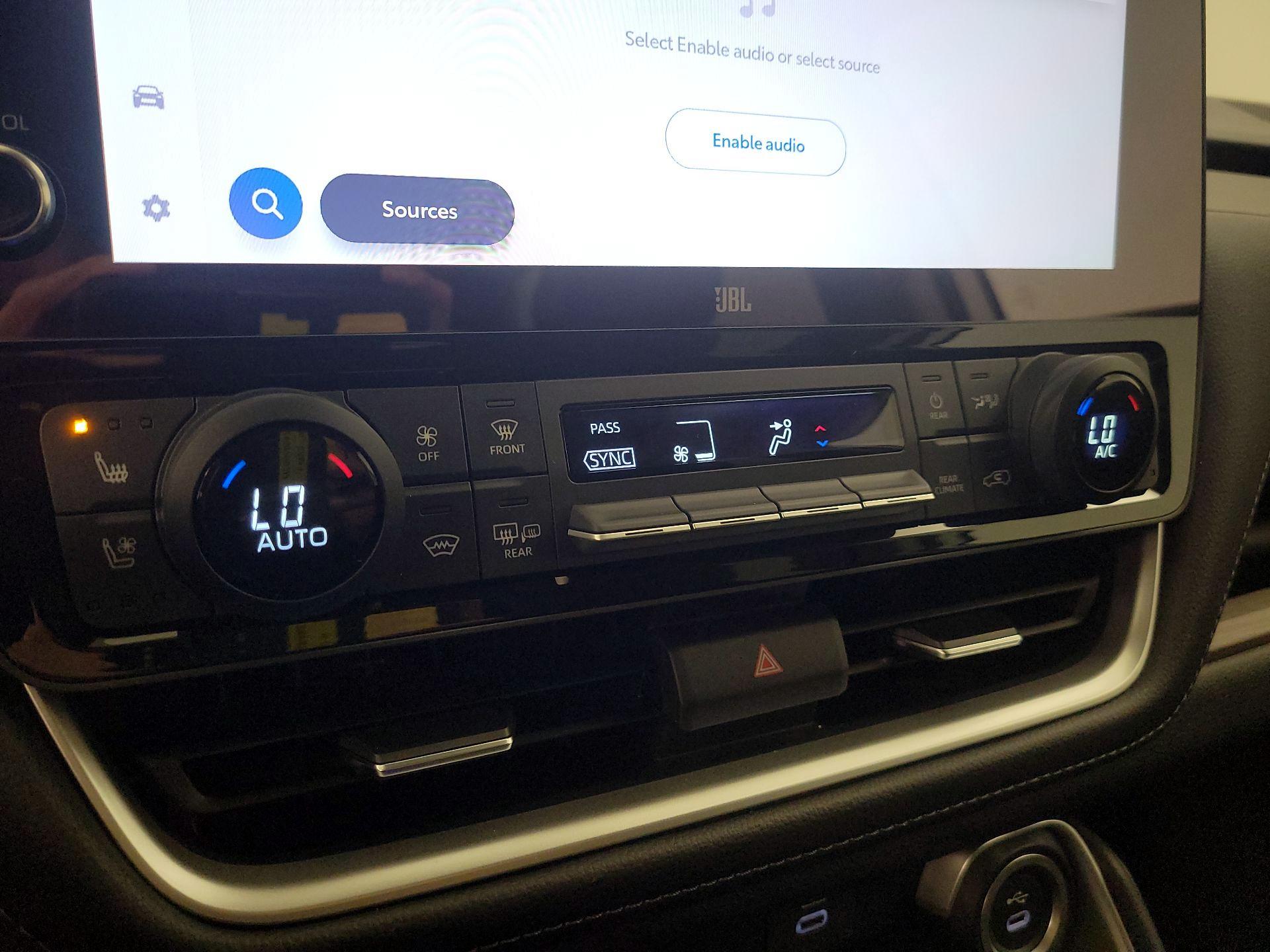 Thumbnail: 2026 Toyota Highlander - 17