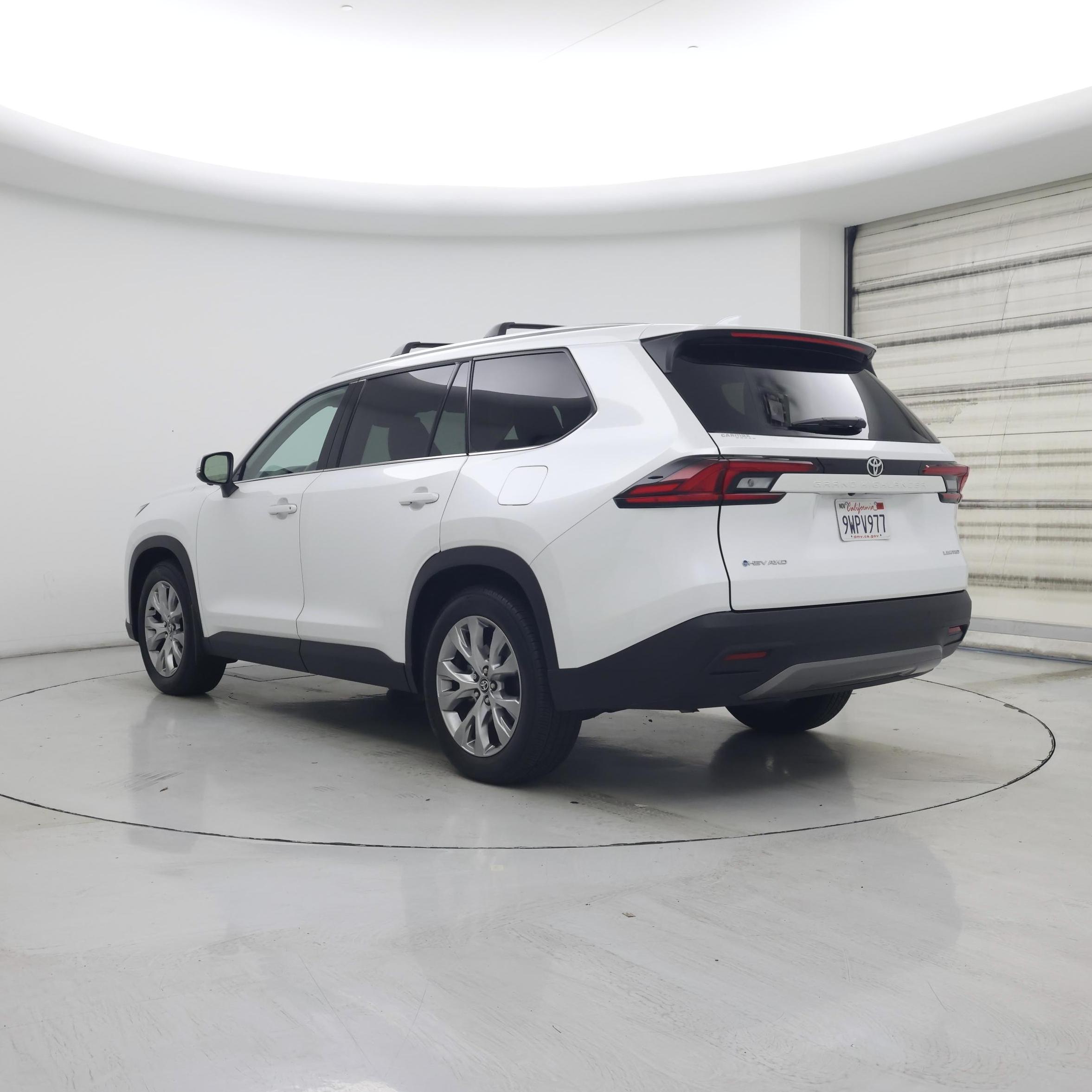 Thumbnail: 2026 Toyota Highlander - 2