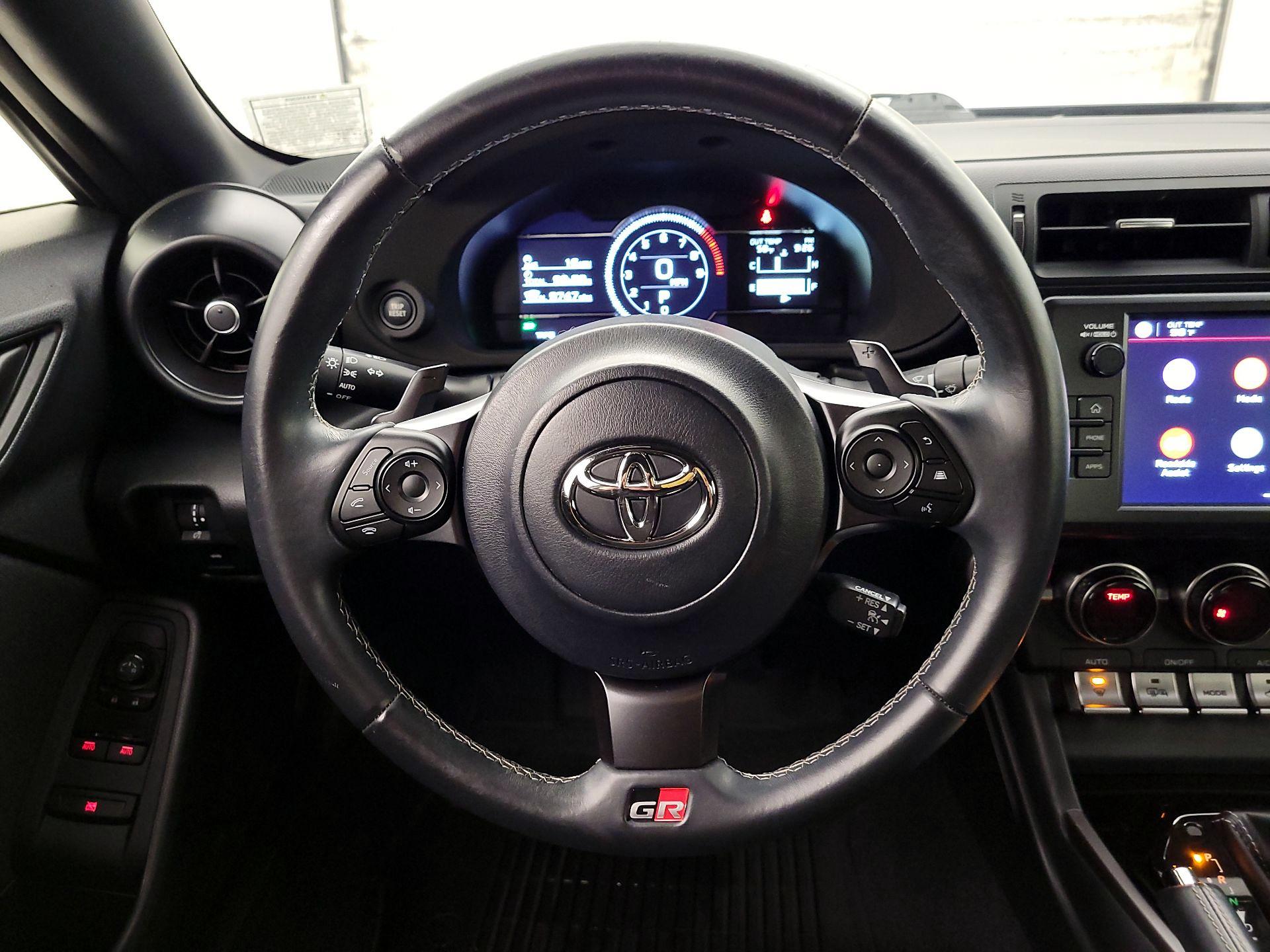 Thumbnail: 2023 Toyota GR86 - 10