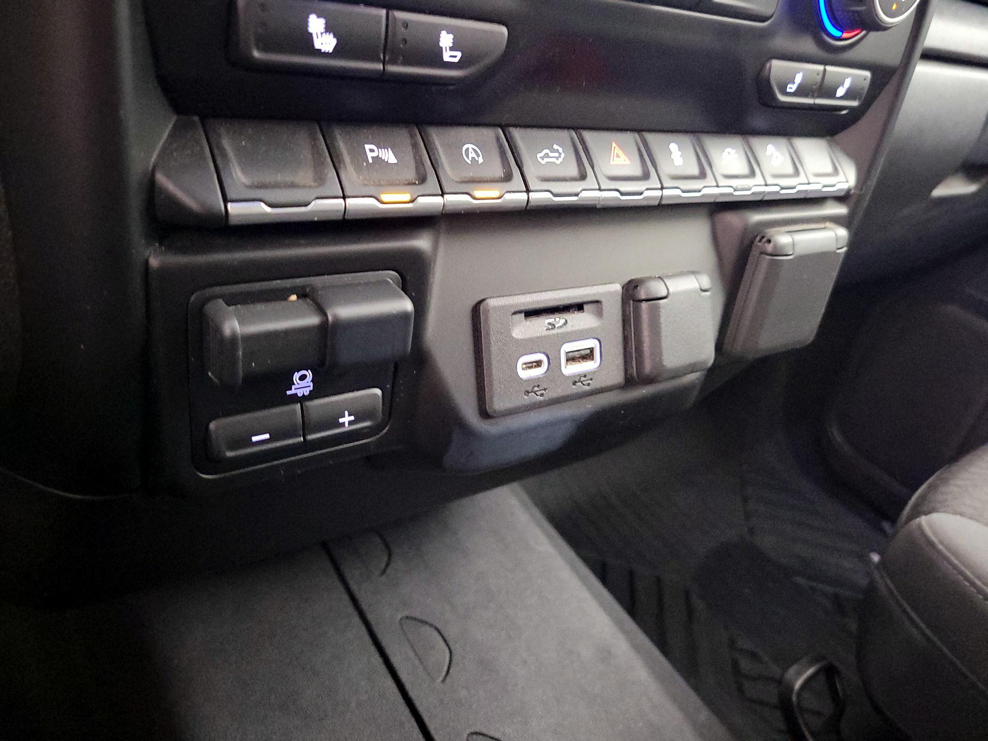 Thumbnail: 2022 Chevrolet Silverado 1500 - 18