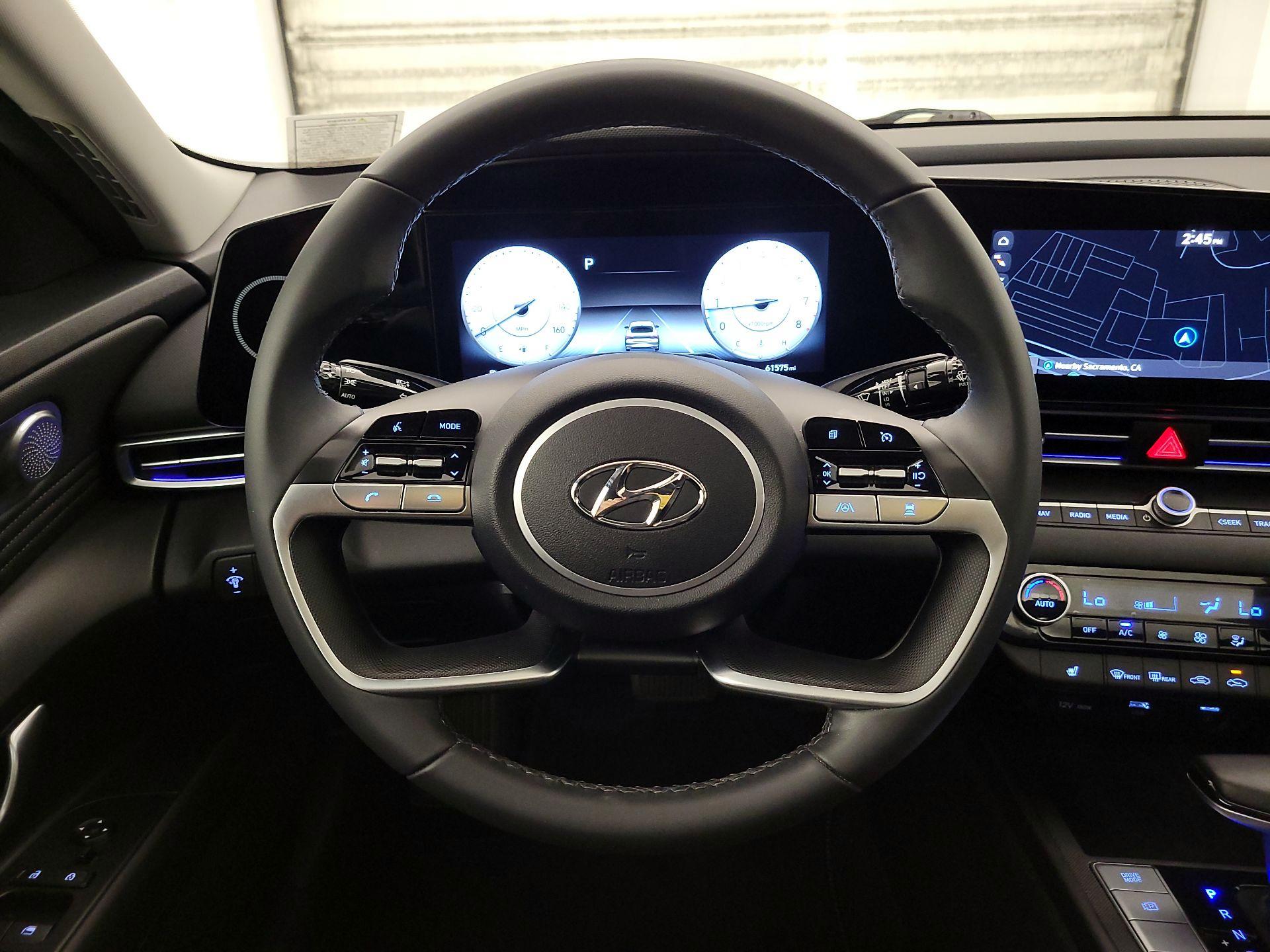 Thumbnail: 2023 Hyundai Elantra - 10