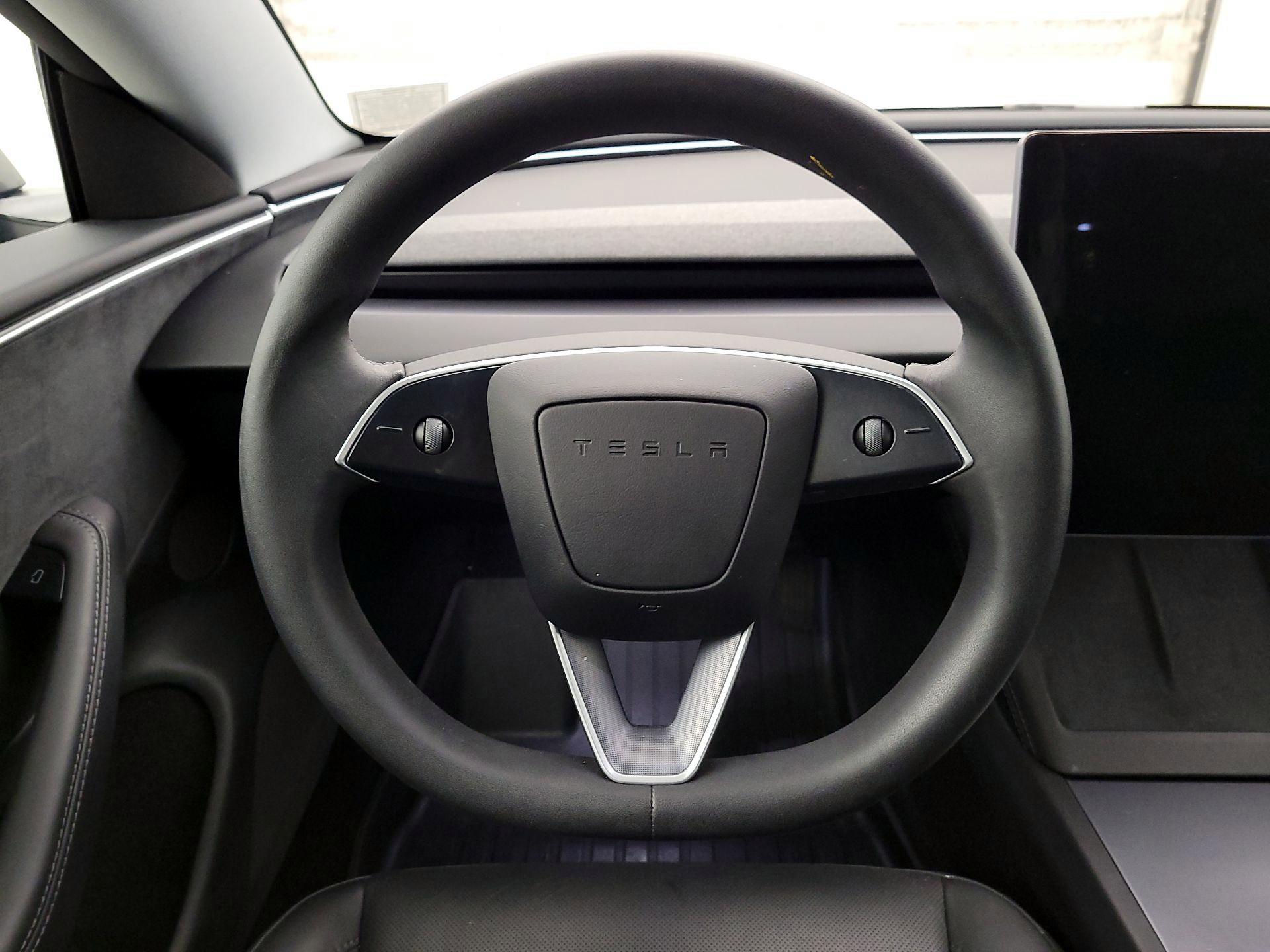 Thumbnail: 2025 Tesla Model 3 - 10