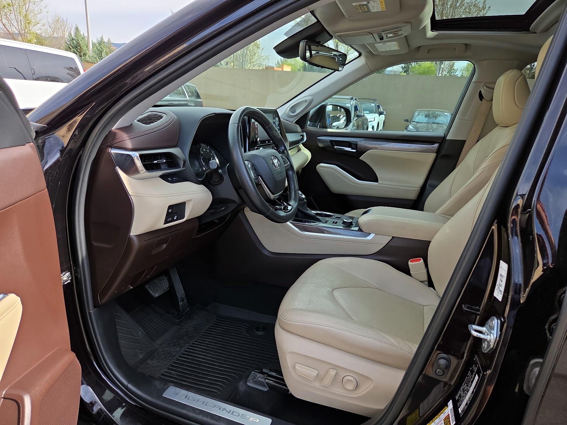 Thumbnail: 2021 Toyota Highlander - 9