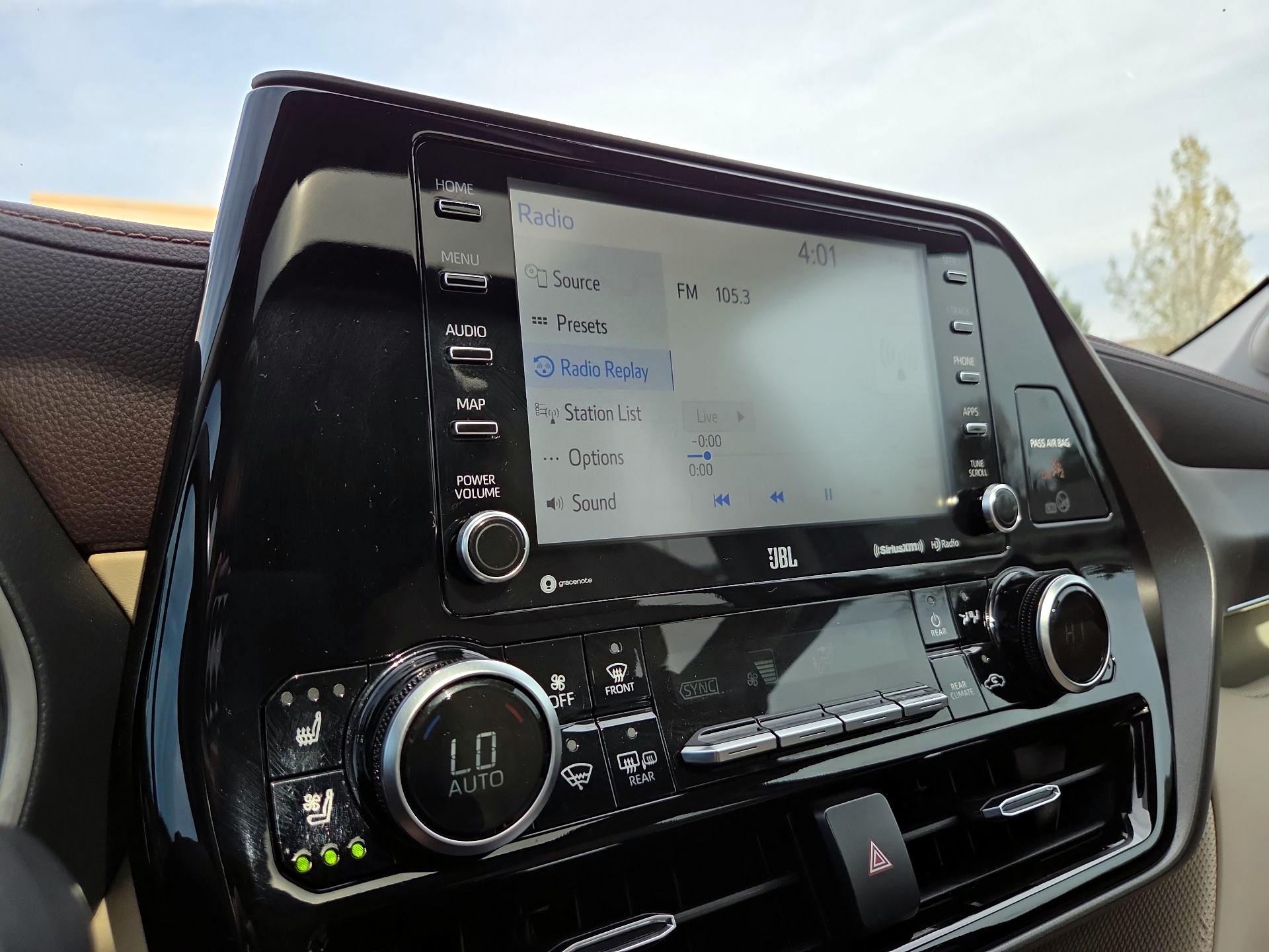 Thumbnail: 2021 Toyota Highlander - 14