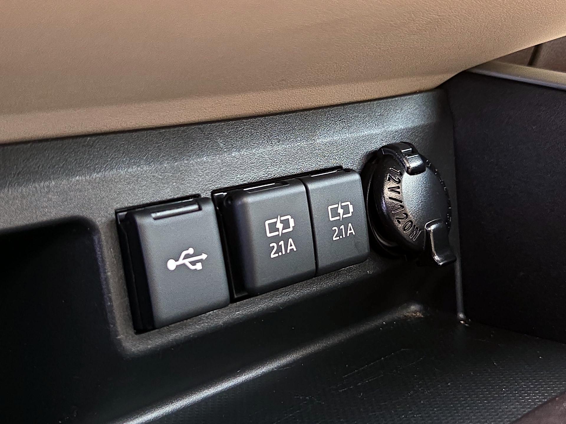 Thumbnail: 2021 Toyota Highlander - 17