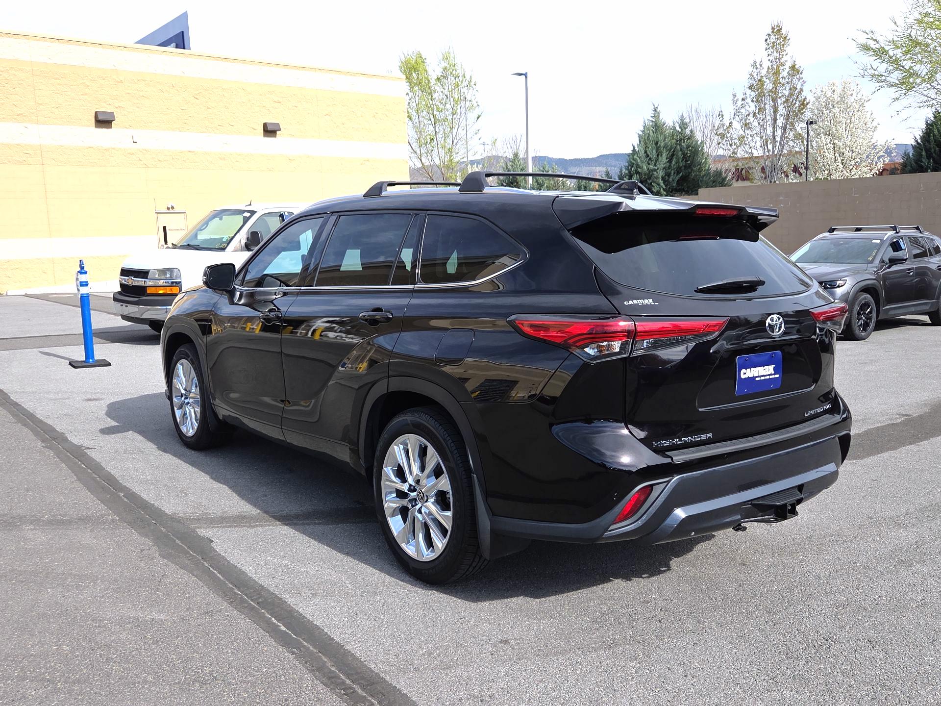 Thumbnail: 2021 Toyota Highlander - 7