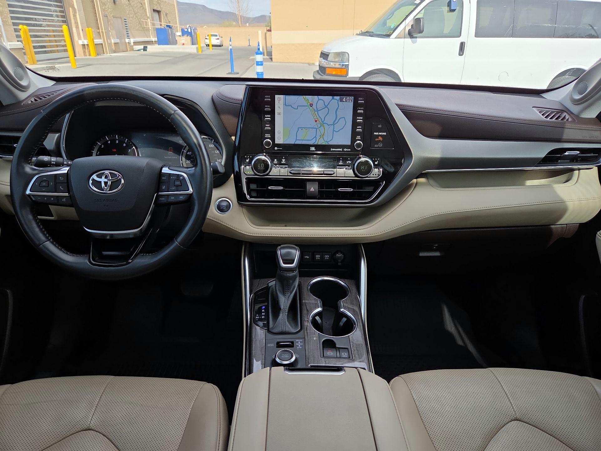 Thumbnail: 2021 Toyota Highlander - 8