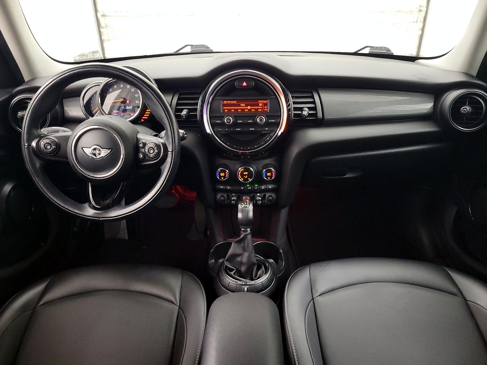 Thumbnail: 2015 MINI Cooper Hardtop - 9
