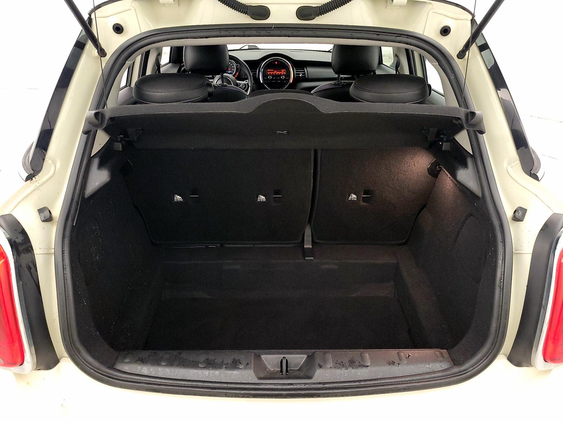 Thumbnail: 2015 MINI Cooper Hardtop - 18