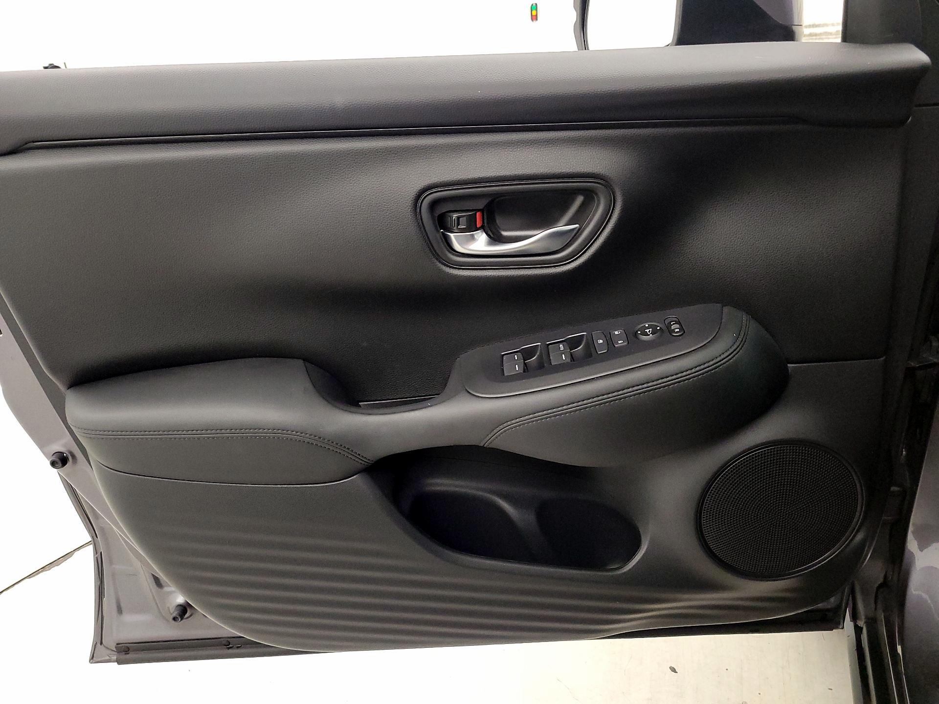 Thumbnail: 2025 Honda HR-V - 12