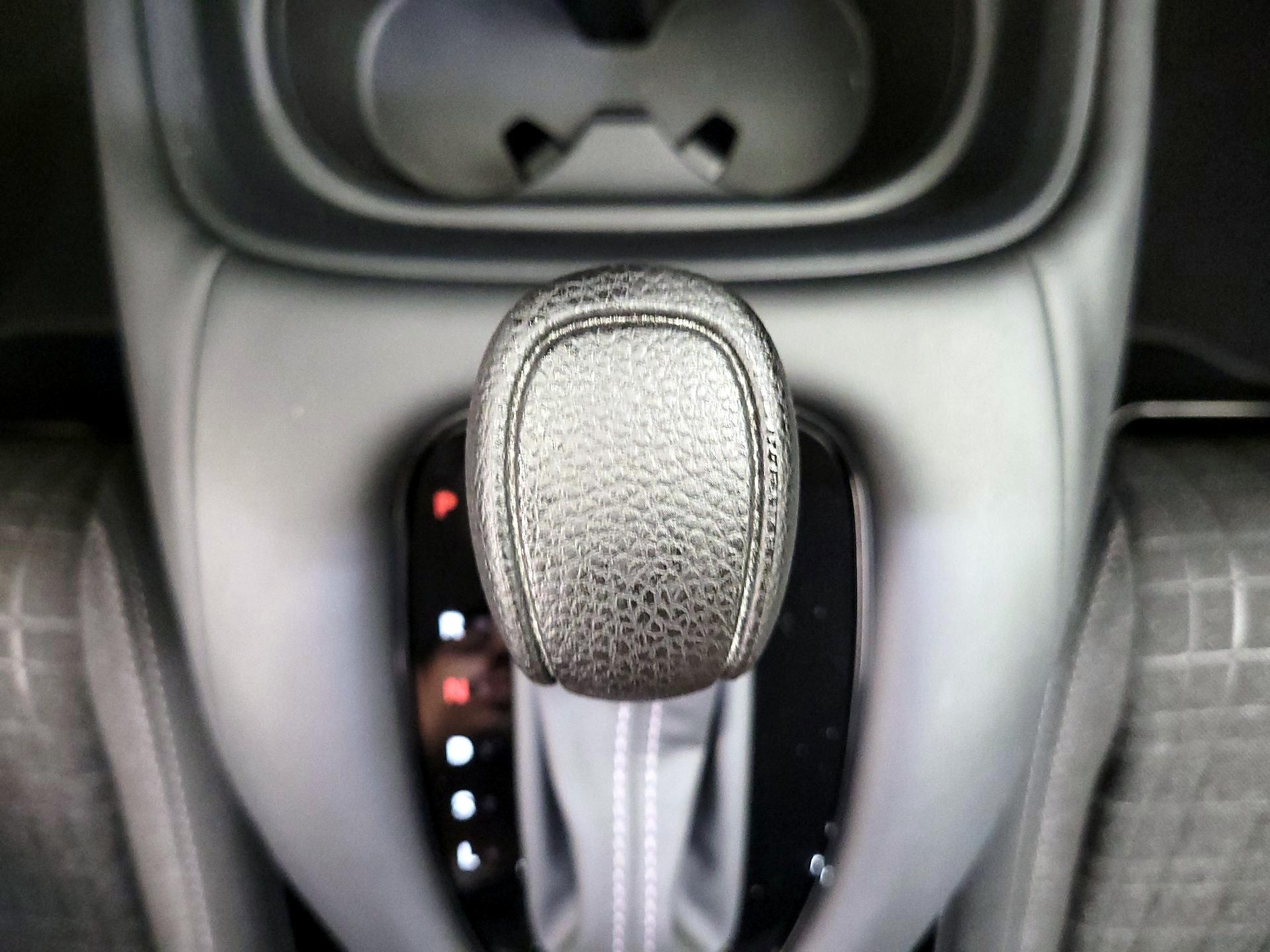 Thumbnail: 2025 Honda HR-V - 17