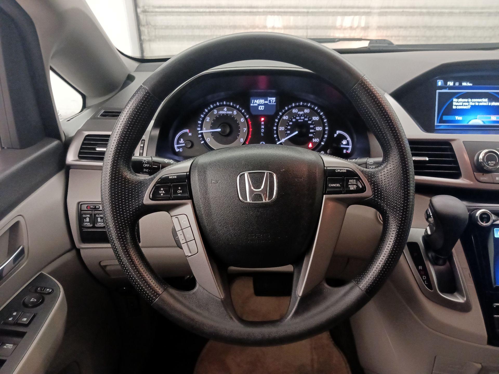 Thumbnail: 2016 Honda Odyssey - 10