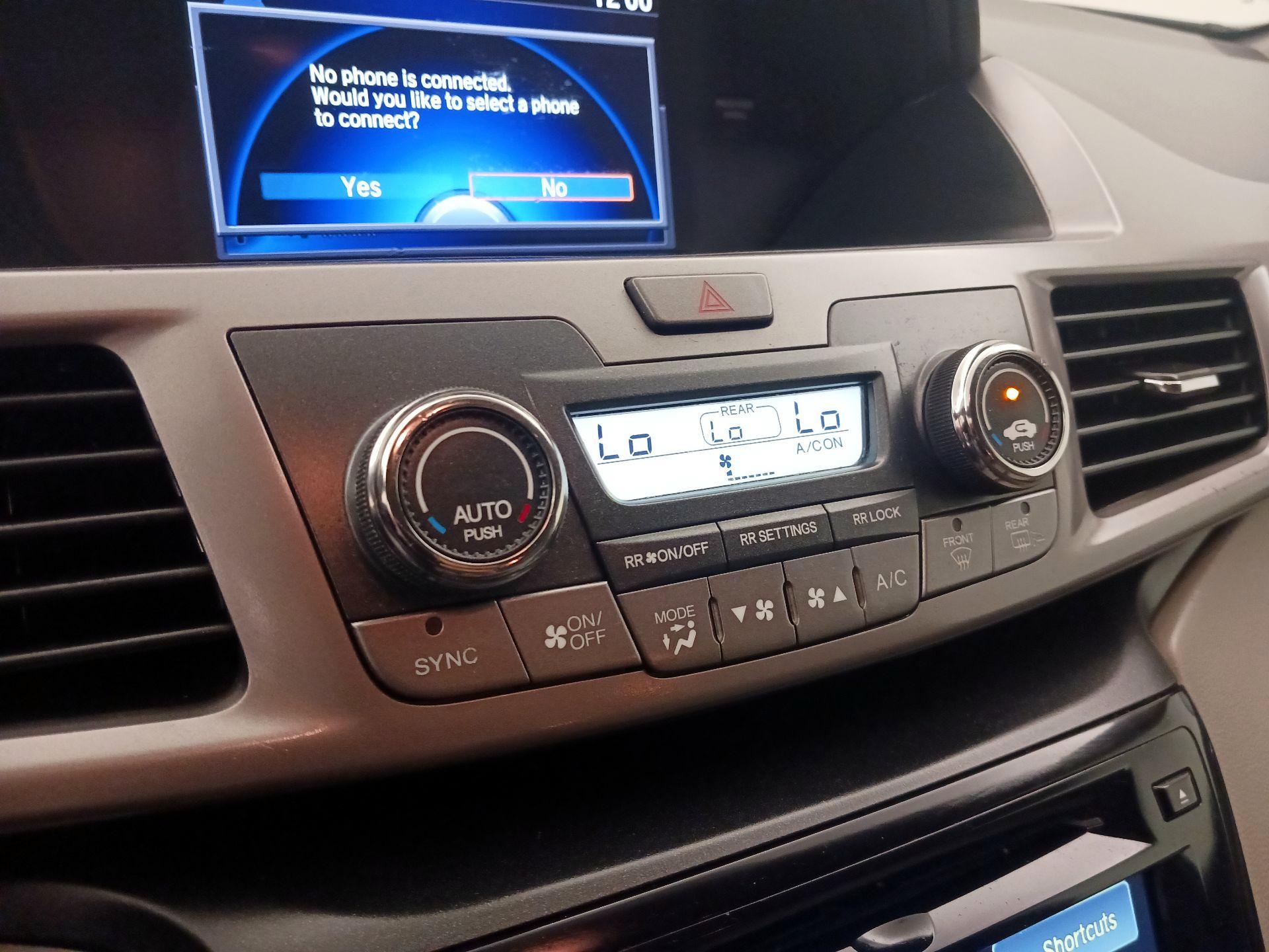 Thumbnail: 2016 Honda Odyssey - 16