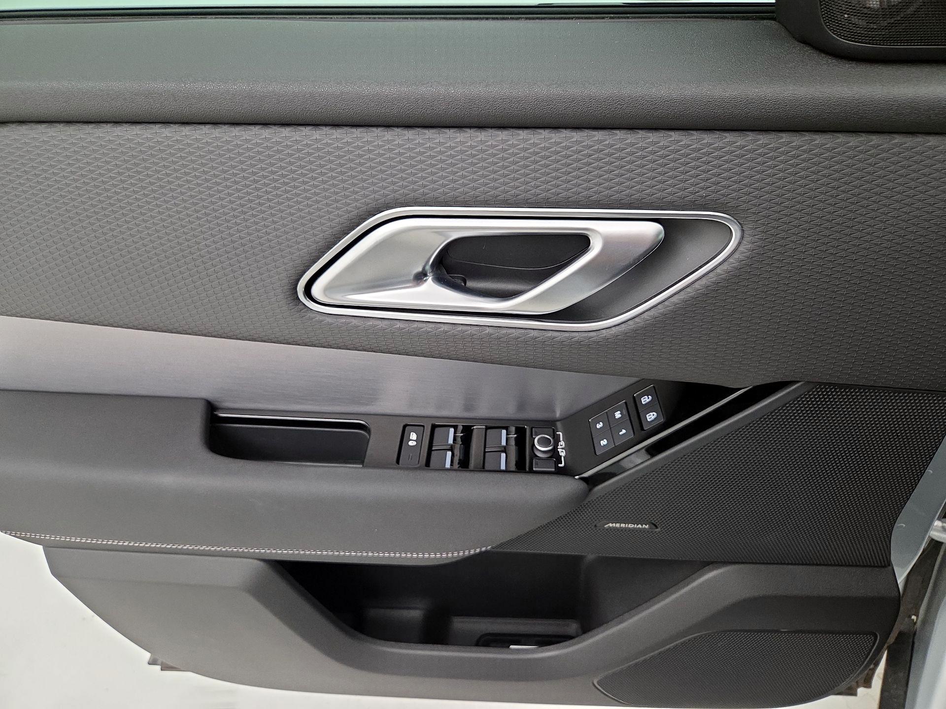 Thumbnail: 2023 Land Rover Range Rover Velar - 10