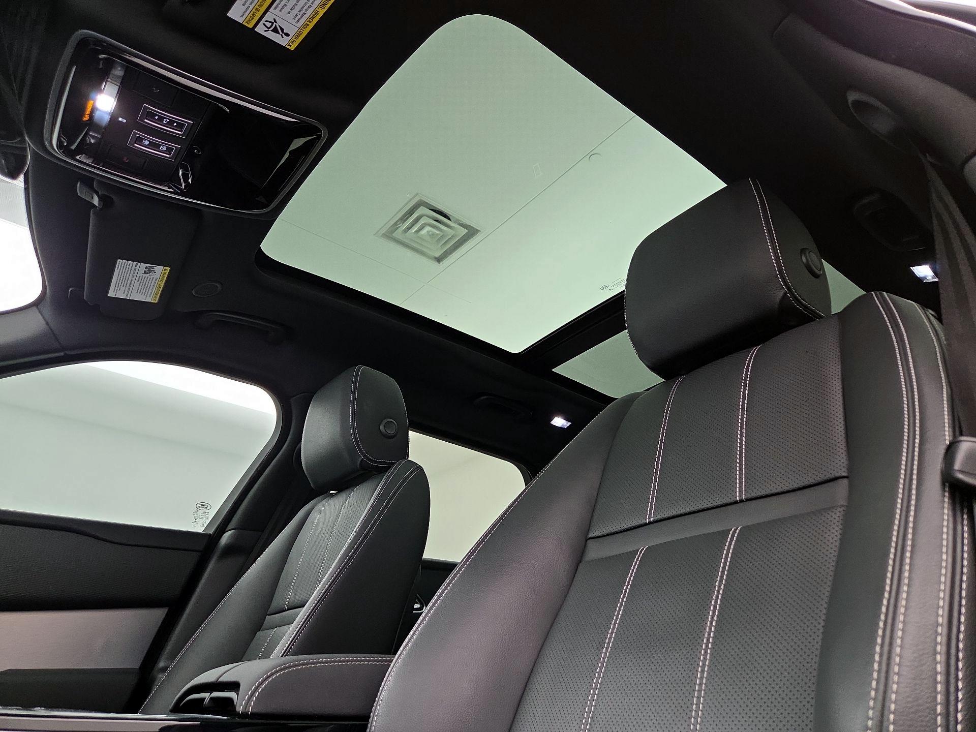 Thumbnail: 2023 Land Rover Range Rover Velar - 16