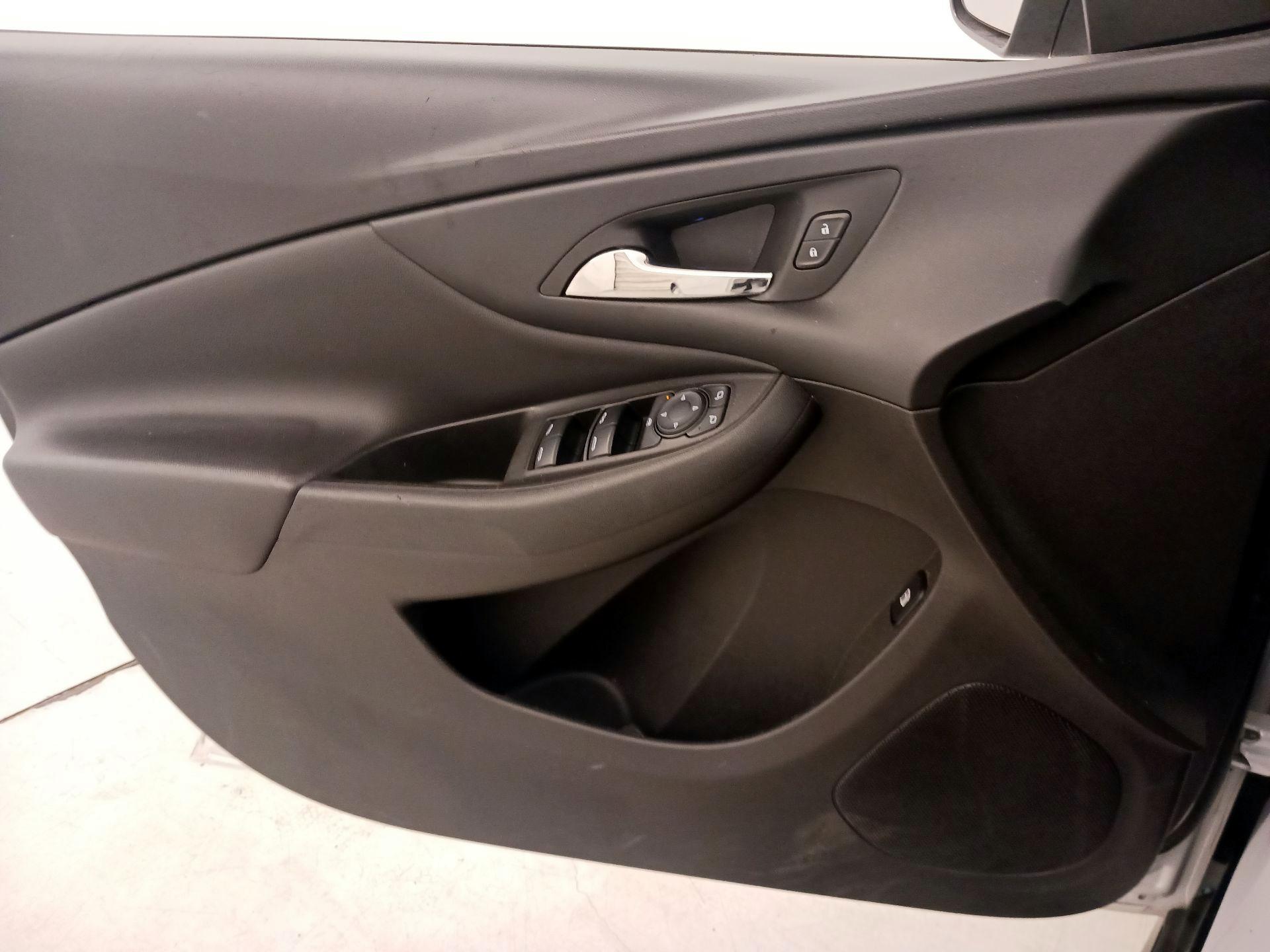 Thumbnail: 2017 Chevrolet Volt - 12