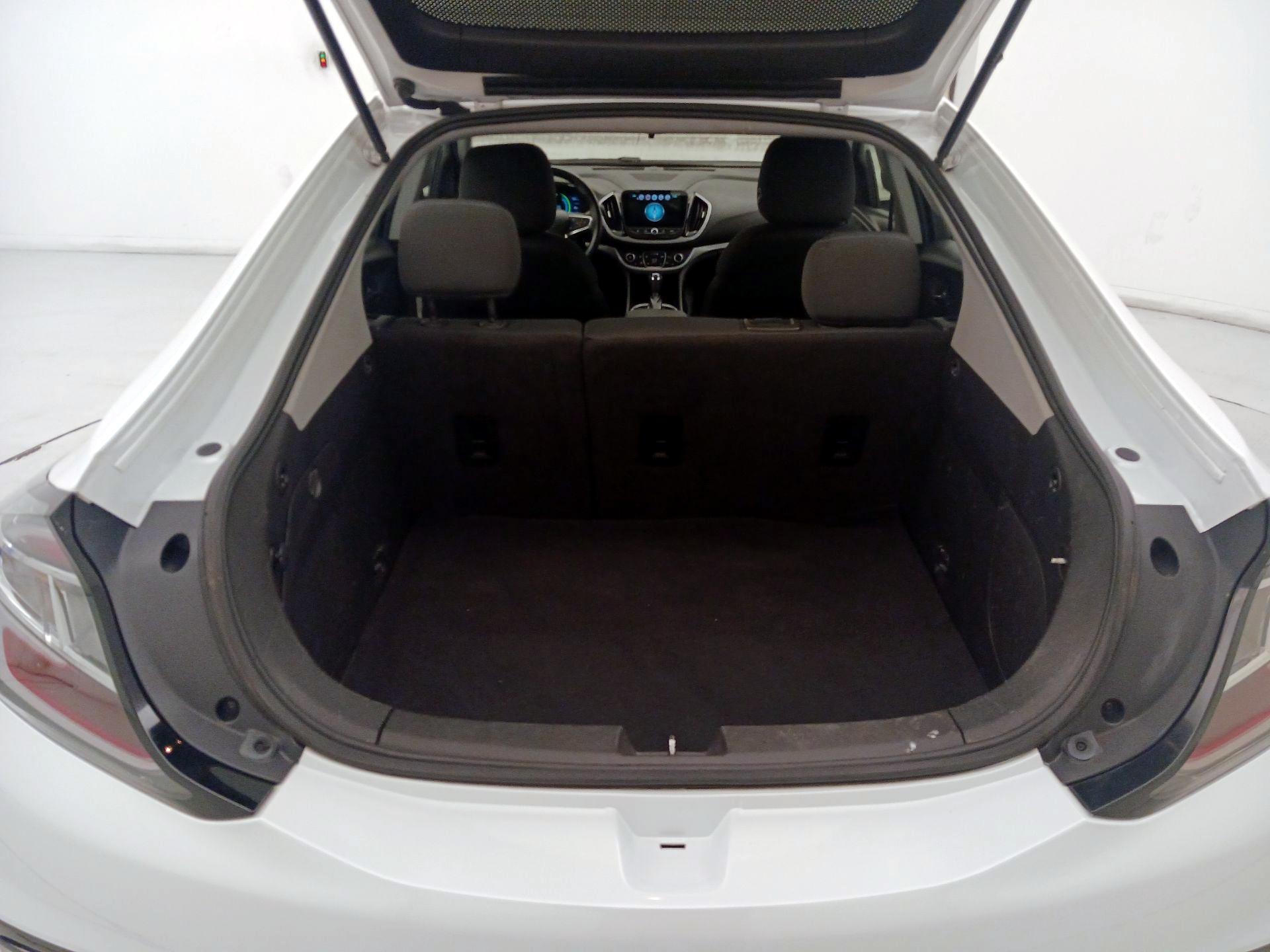 Thumbnail: 2017 Chevrolet Volt - 20