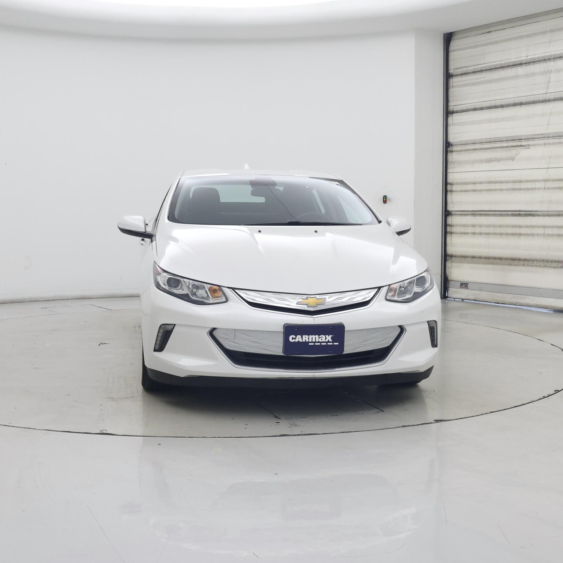 Thumbnail: 2017 Chevrolet Volt - 5