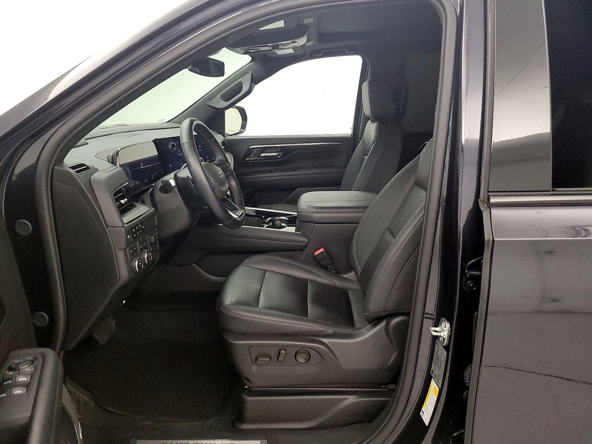 Thumbnail: 2025 Chevrolet Tahoe - 11