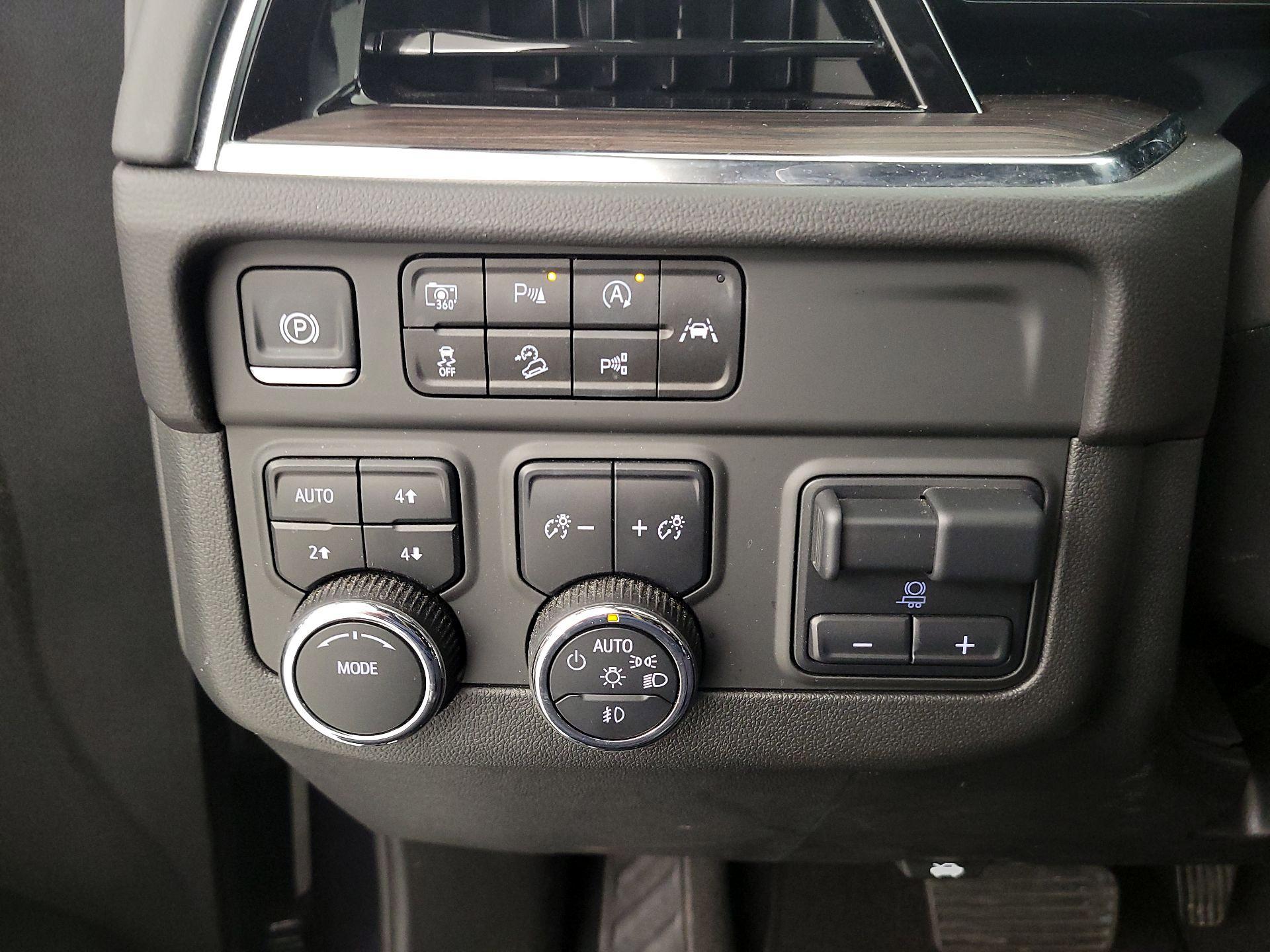 Thumbnail: 2025 Chevrolet Tahoe - 13