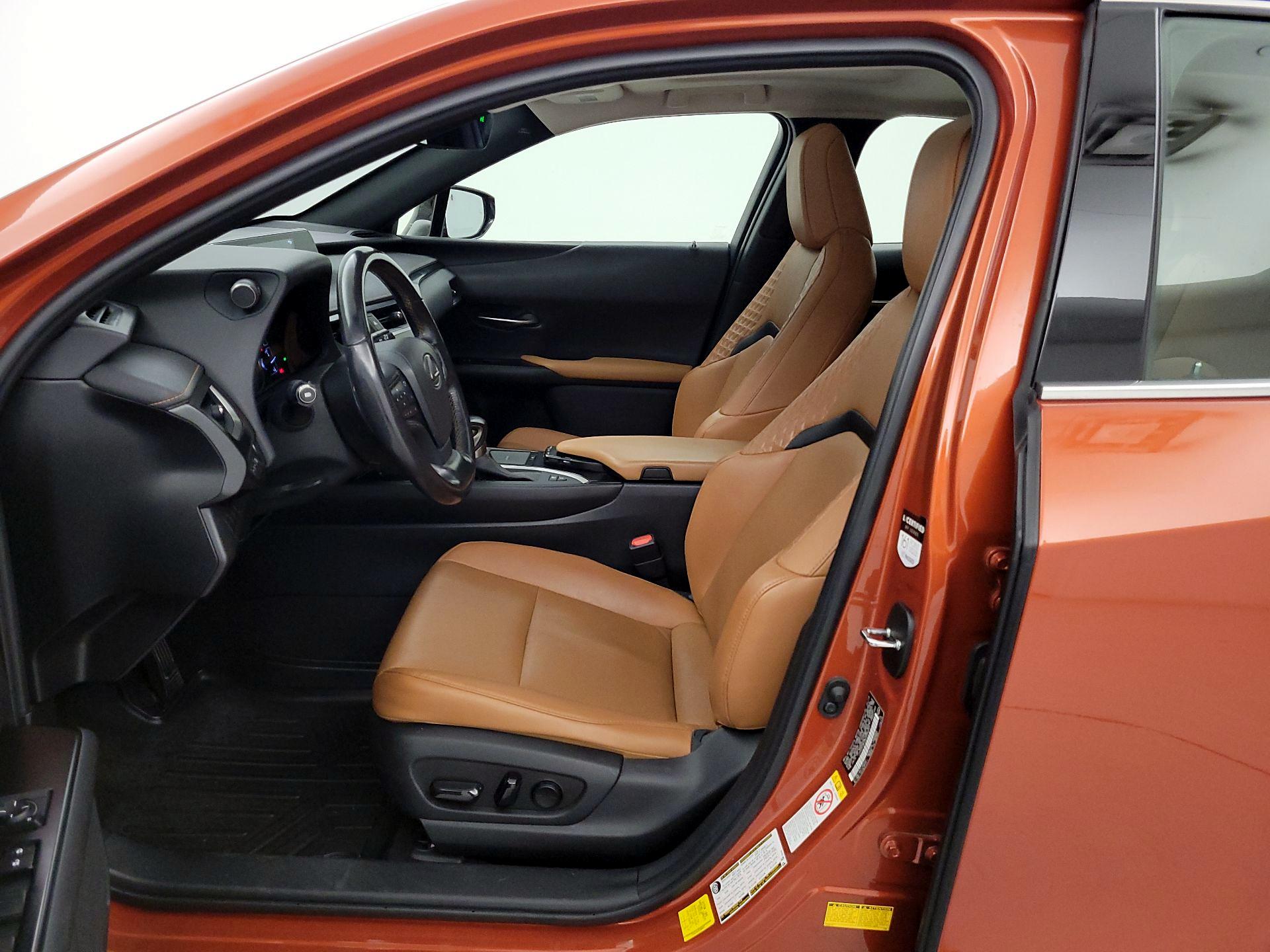 Thumbnail: 2019 Lexus UX - 11