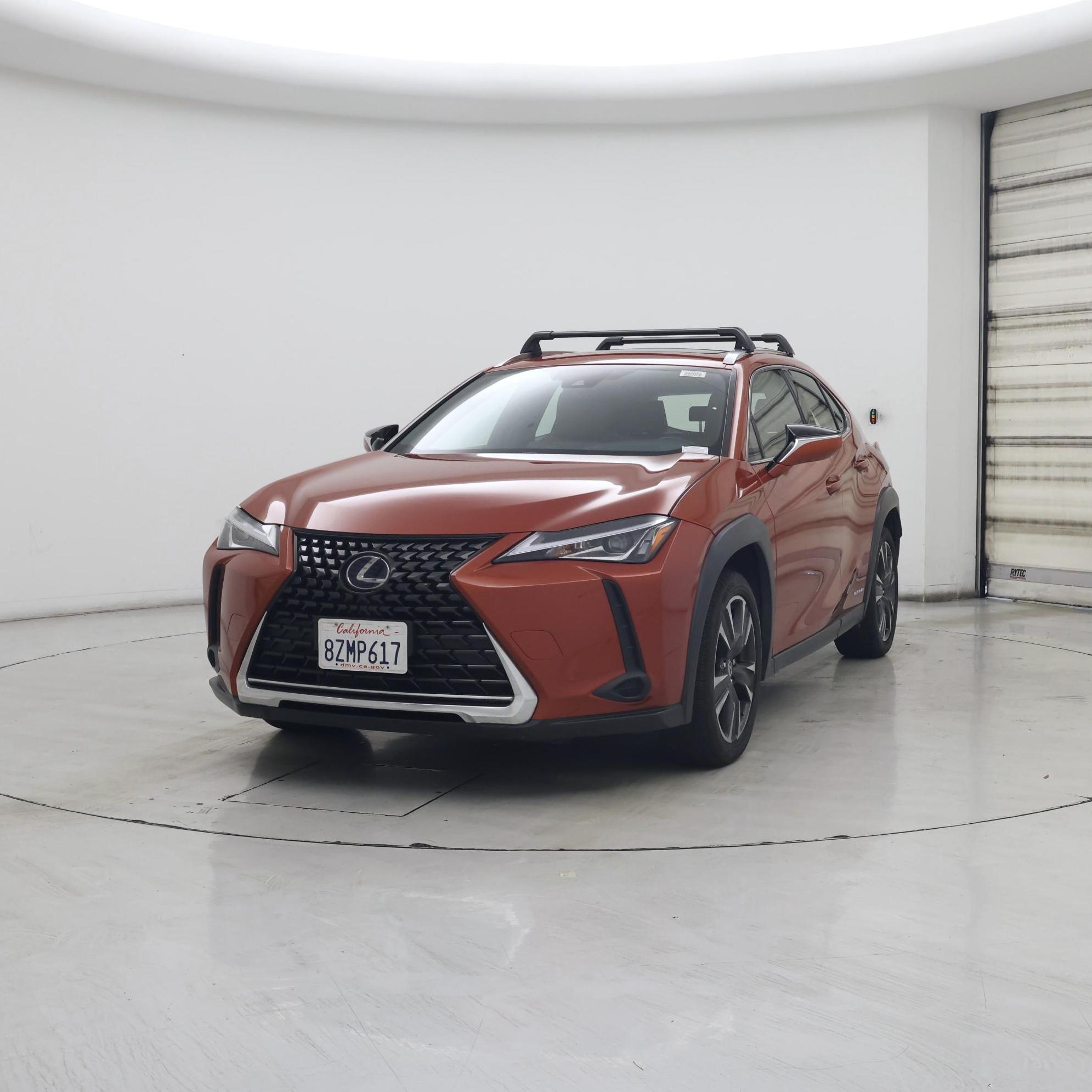 Thumbnail: 2019 Lexus UX - 4