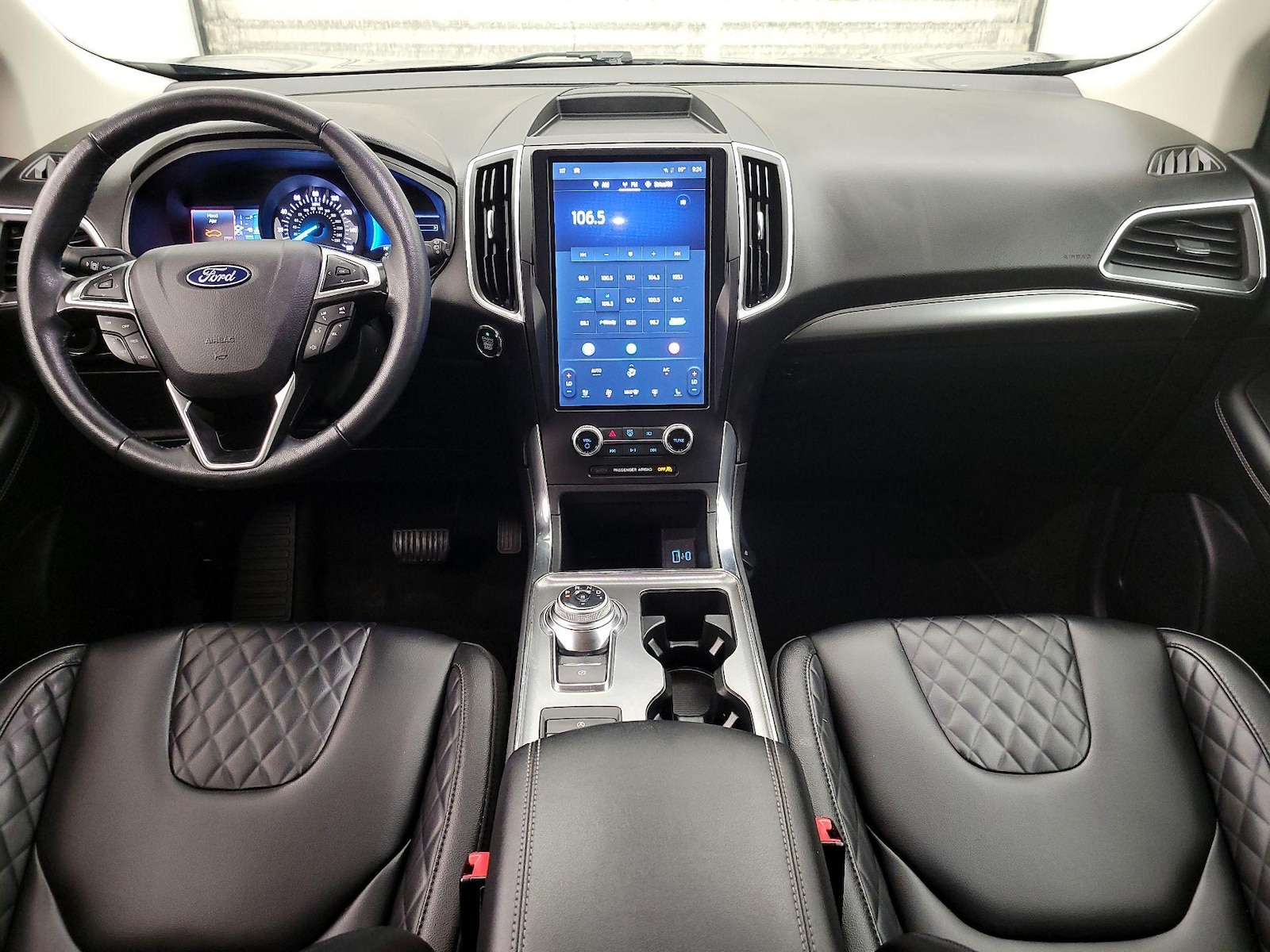 2024 Ford Edge Titanium - Photo 10
