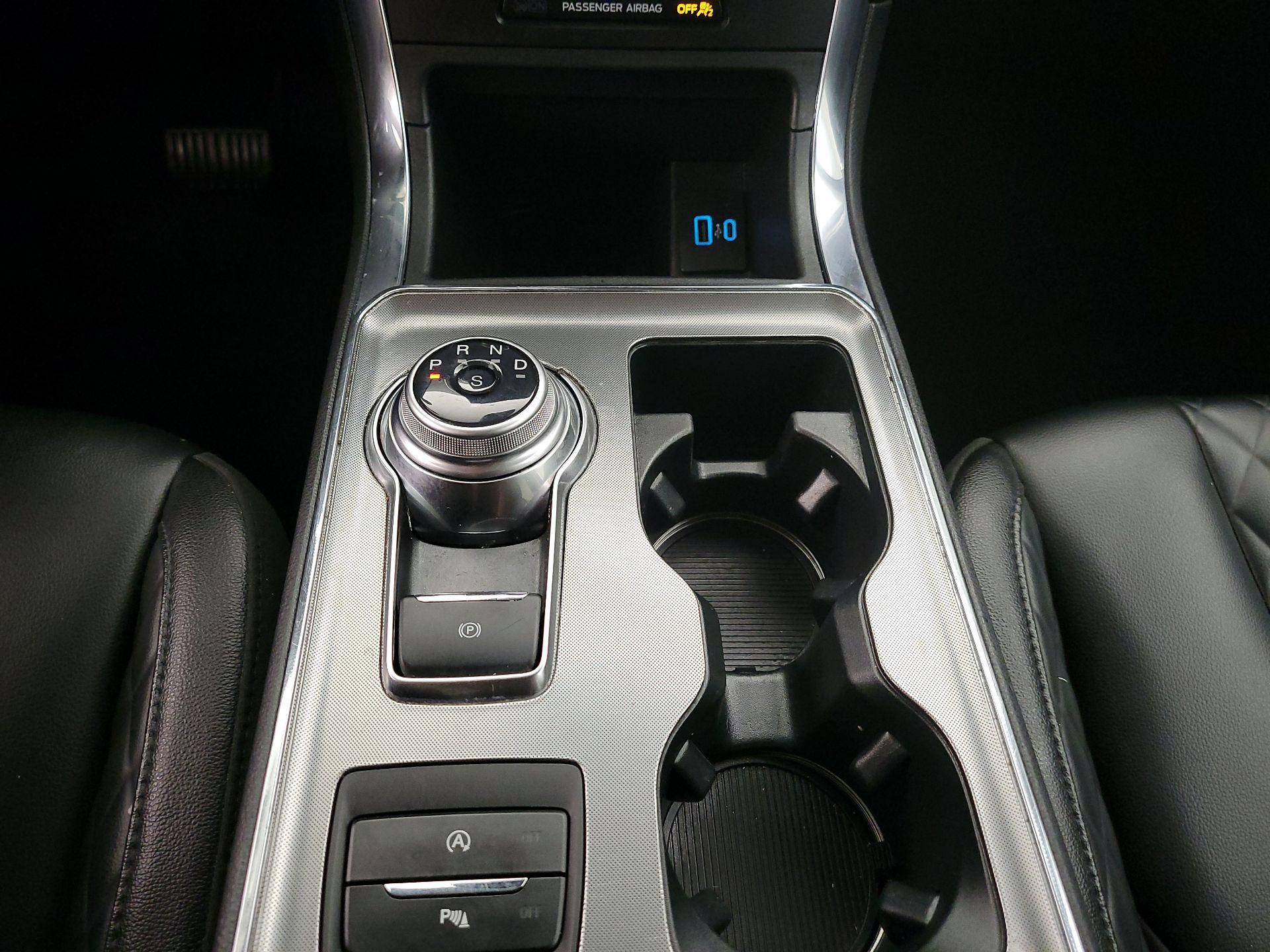 Thumbnail: 2024 Ford Edge - 17