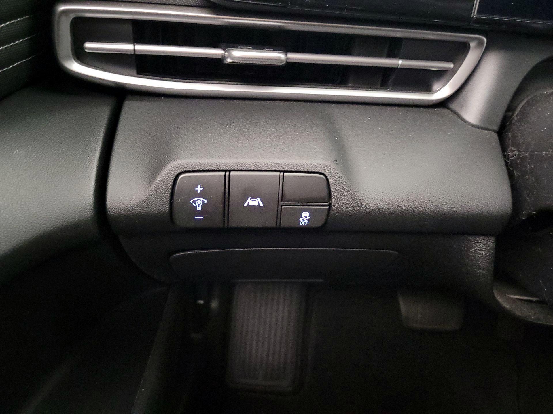 Thumbnail: 2023 Hyundai Elantra - 13