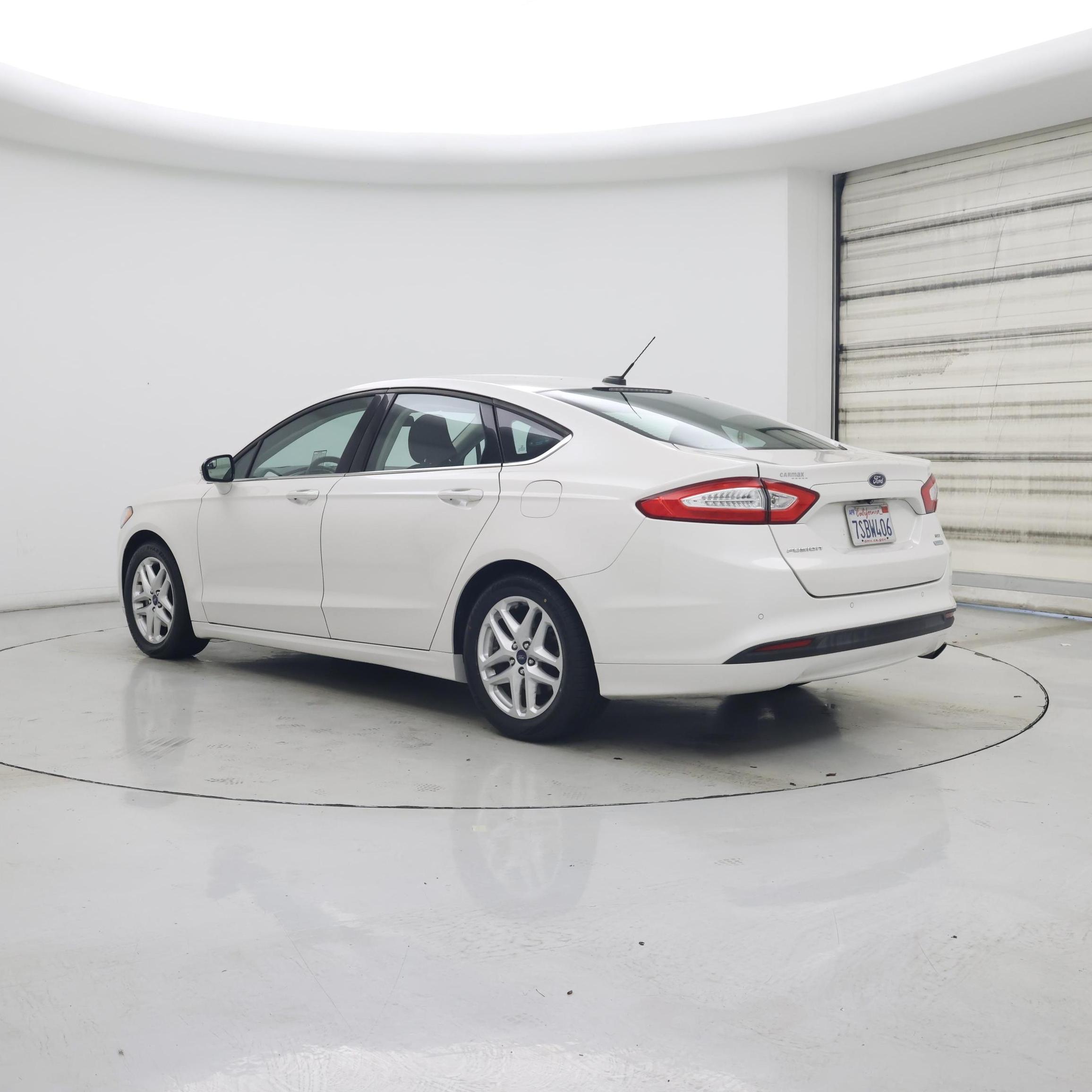 Thumbnail: 2016 Ford Fusion - 2