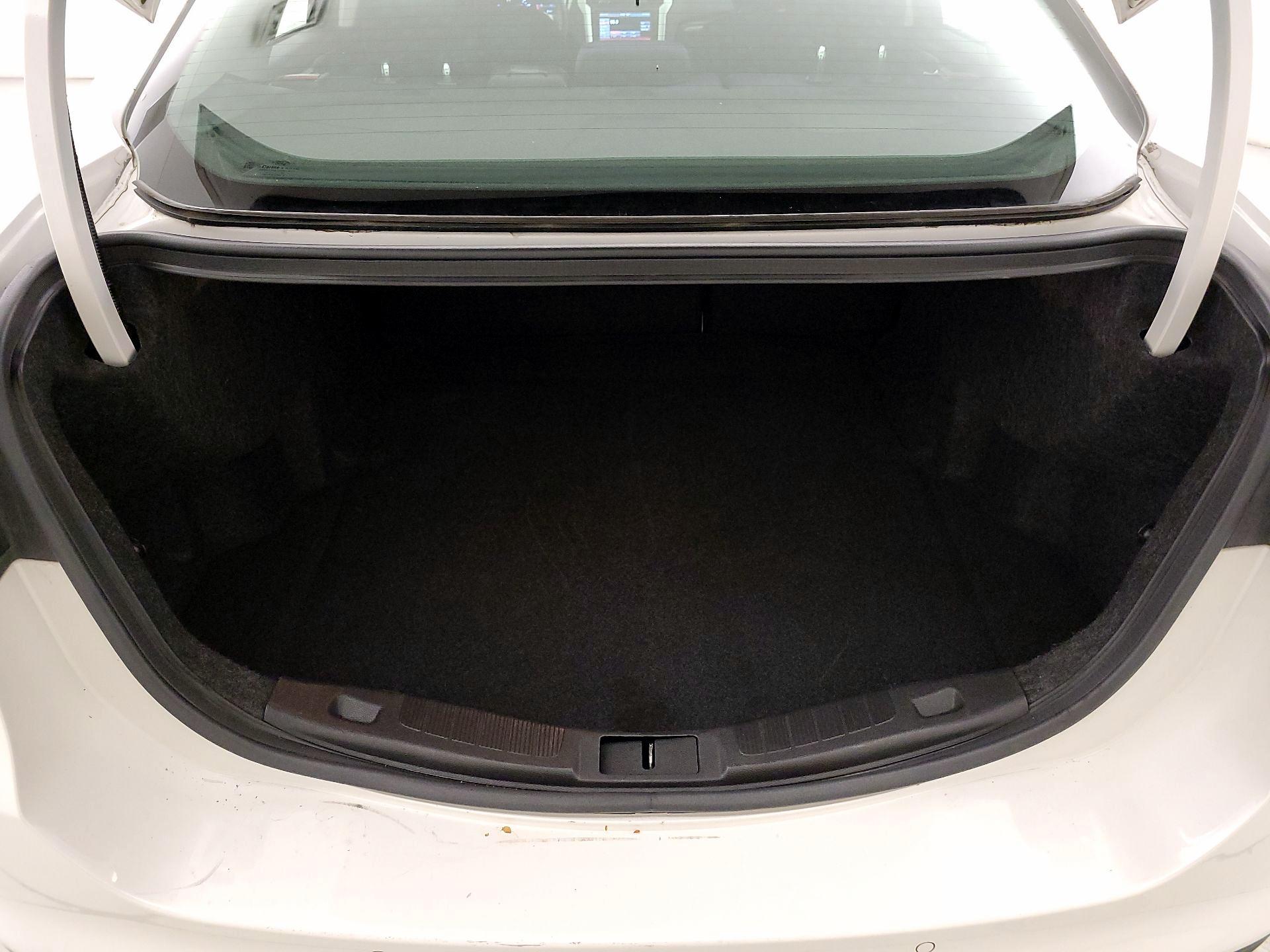 Thumbnail: 2016 Ford Fusion - 19