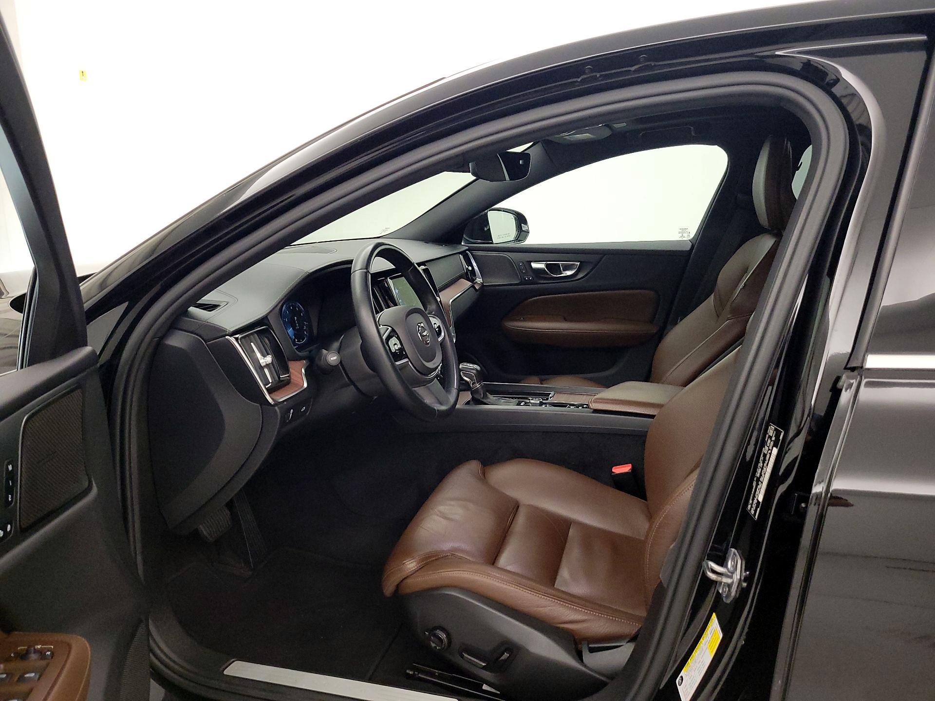 Thumbnail: 2021 Volvo S60 - 11