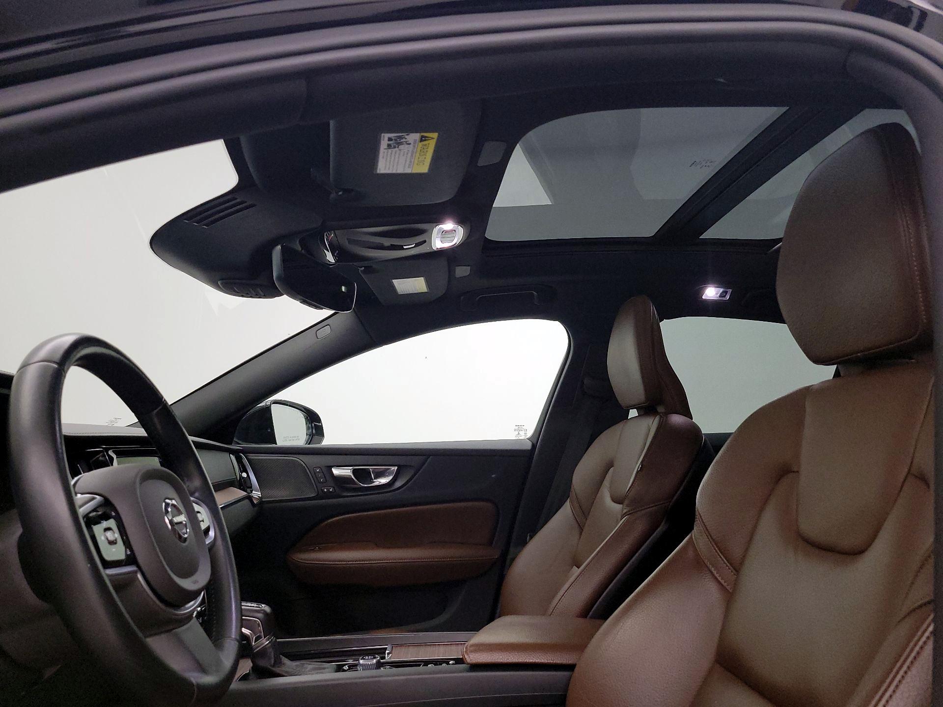 Thumbnail: 2021 Volvo S60 - 18