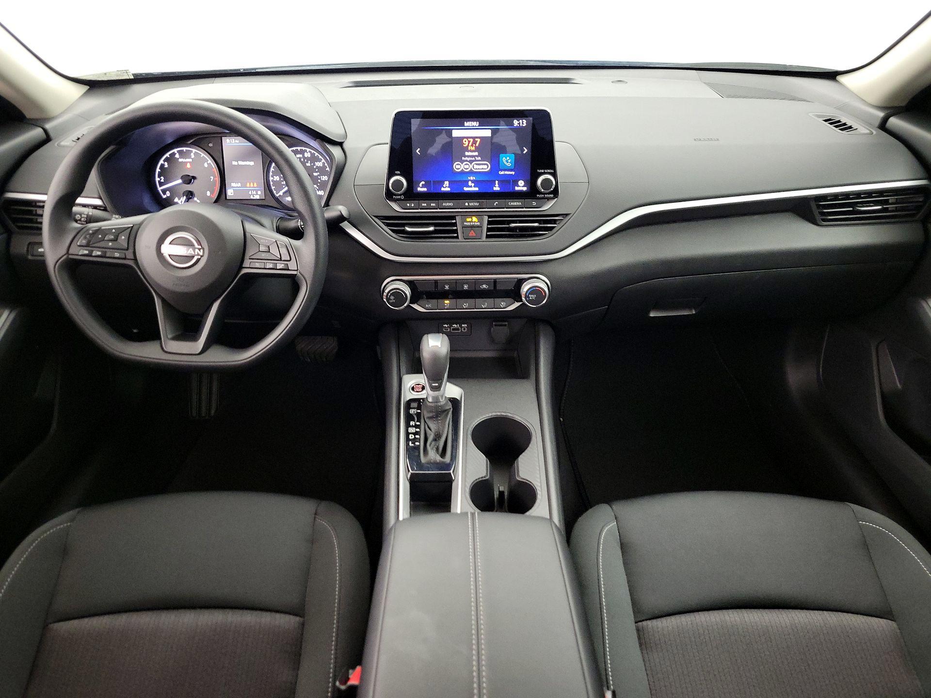Thumbnail: 2025 Nissan Altima - 9