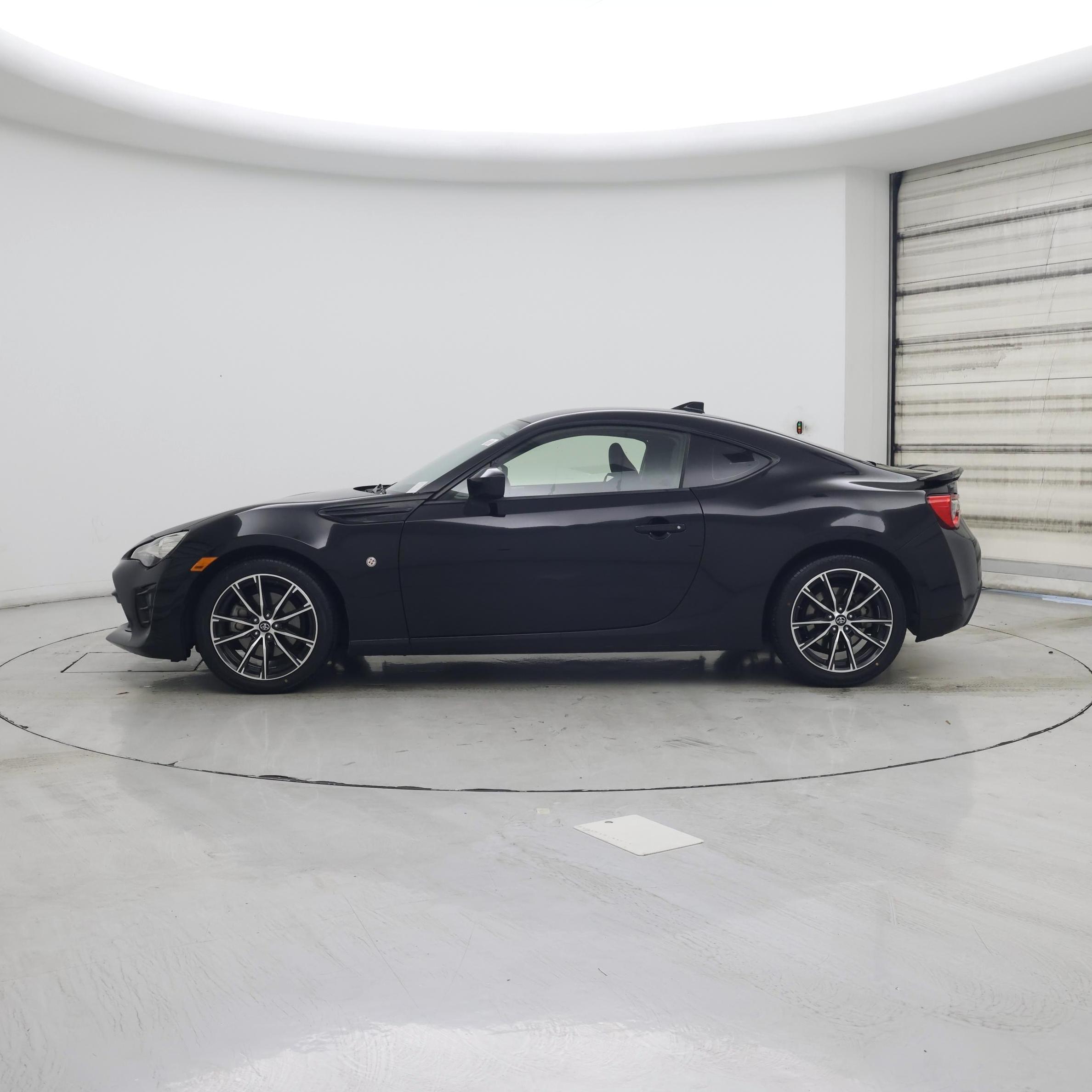 Thumbnail: 2017 Toyota 86 - 3