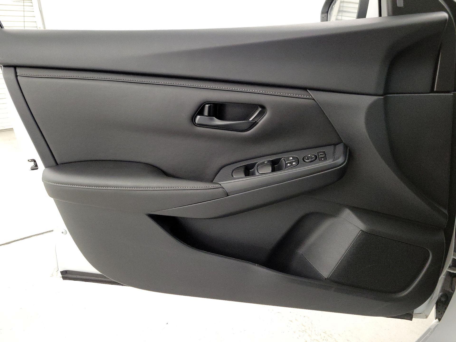 Thumbnail: 2025 Nissan Sentra - 12