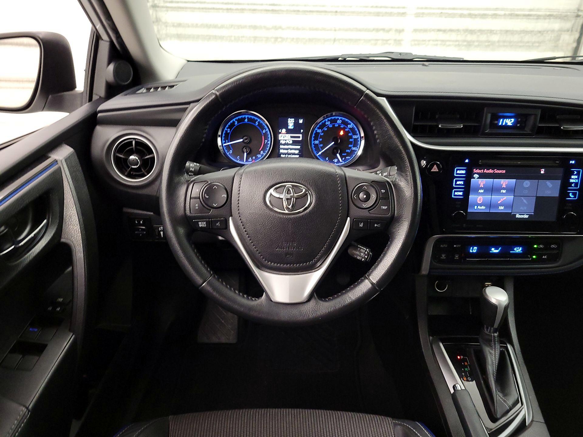 Thumbnail: 2017 Toyota Corolla - 10