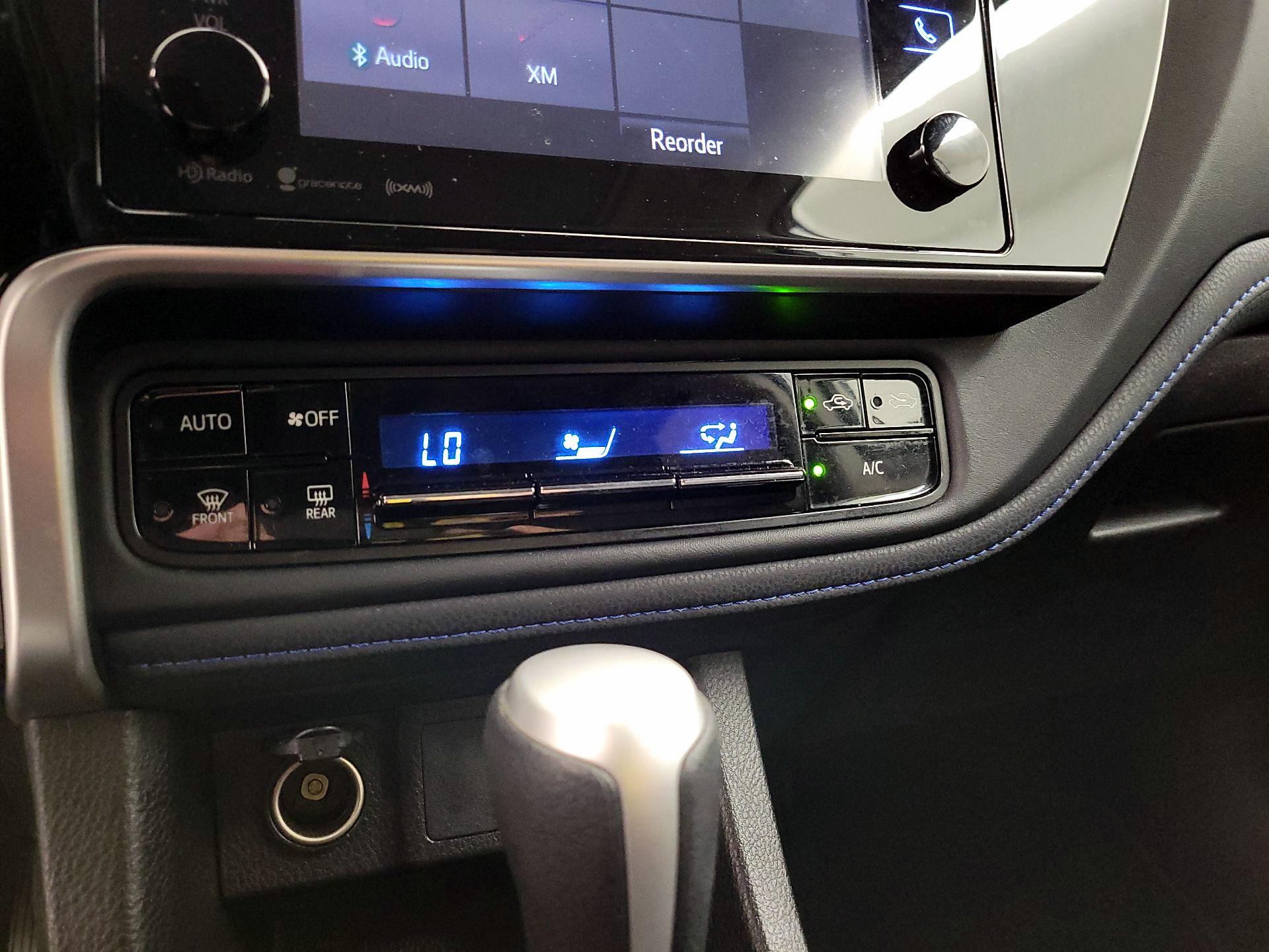 Thumbnail: 2017 Toyota Corolla - 16