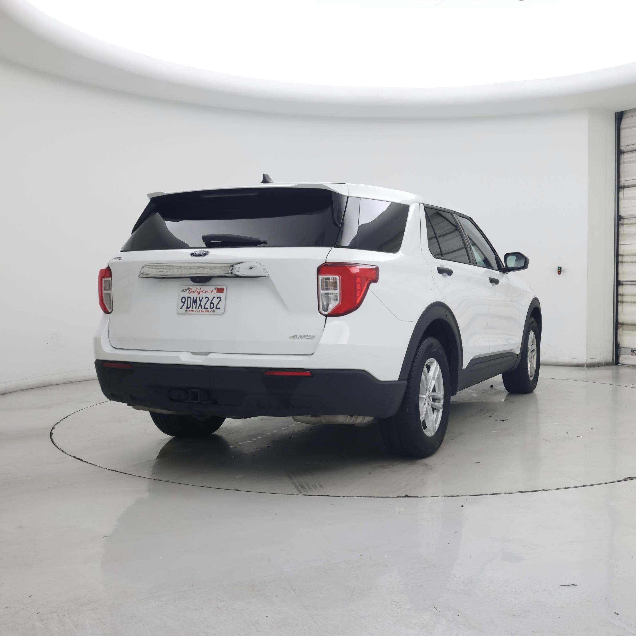 Thumbnail: 2022 Ford Explorer - 8