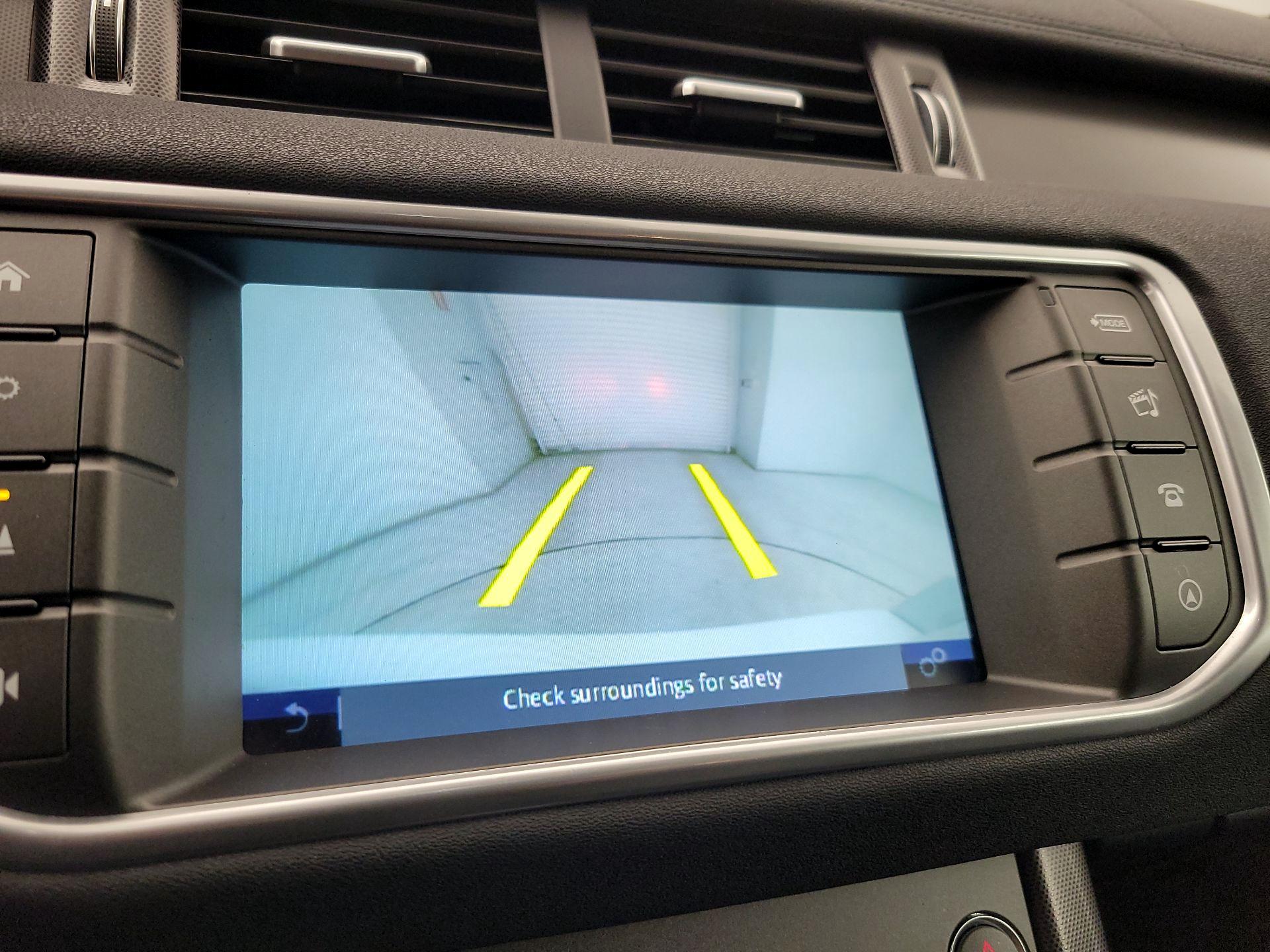 Thumbnail: 2018 Land Rover Range Rover Evoque - 15