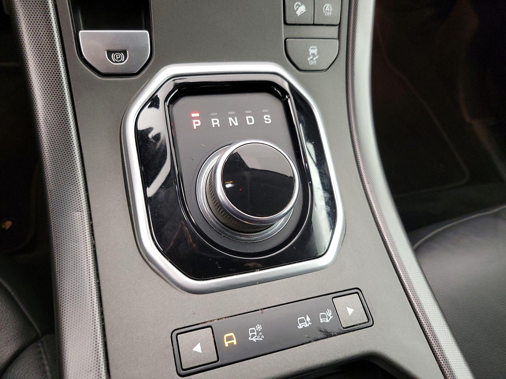 Thumbnail: 2018 Land Rover Range Rover Evoque - 18