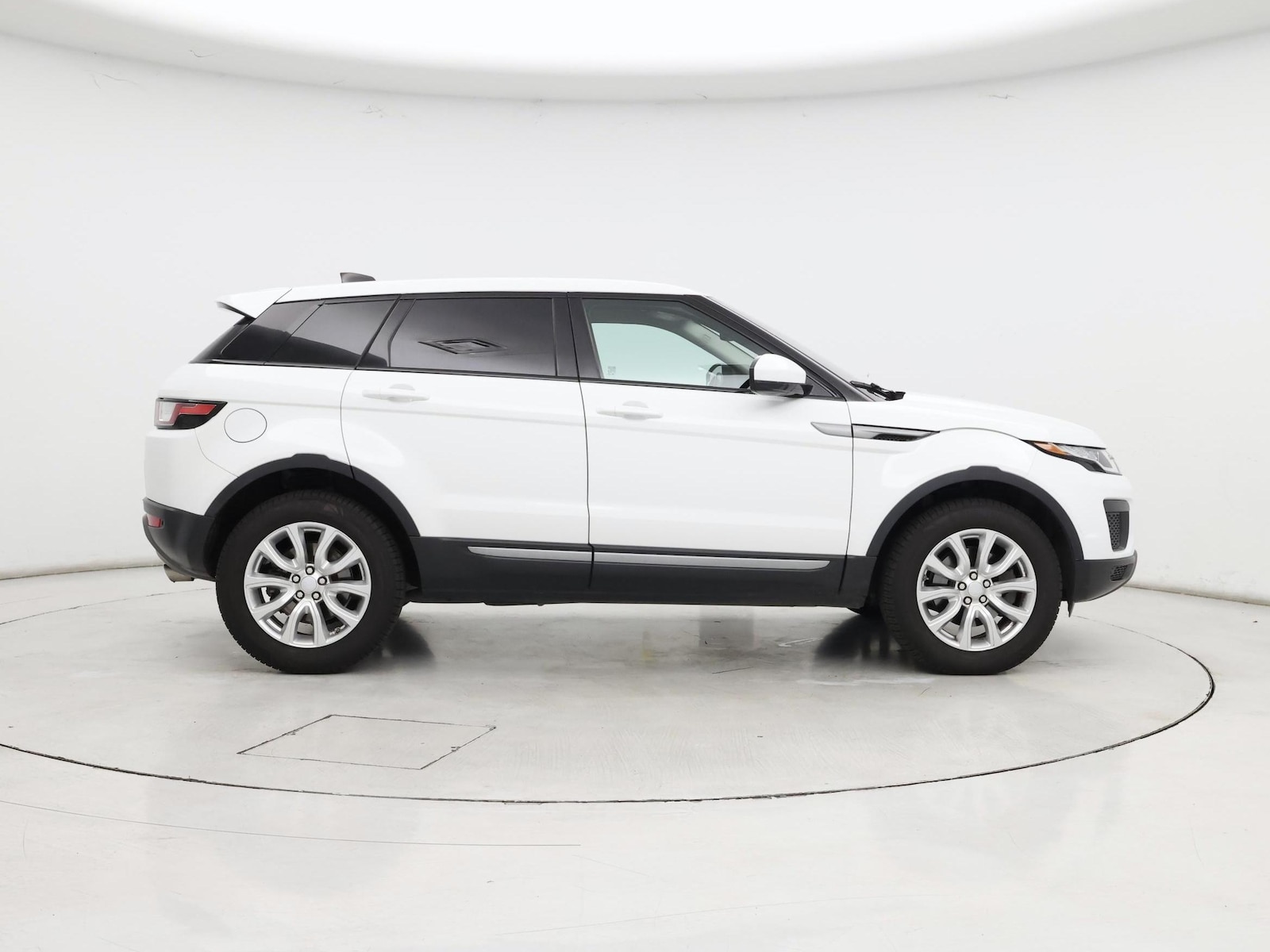 2018 Land Rover Range Rover Evoque SE - Photo 8