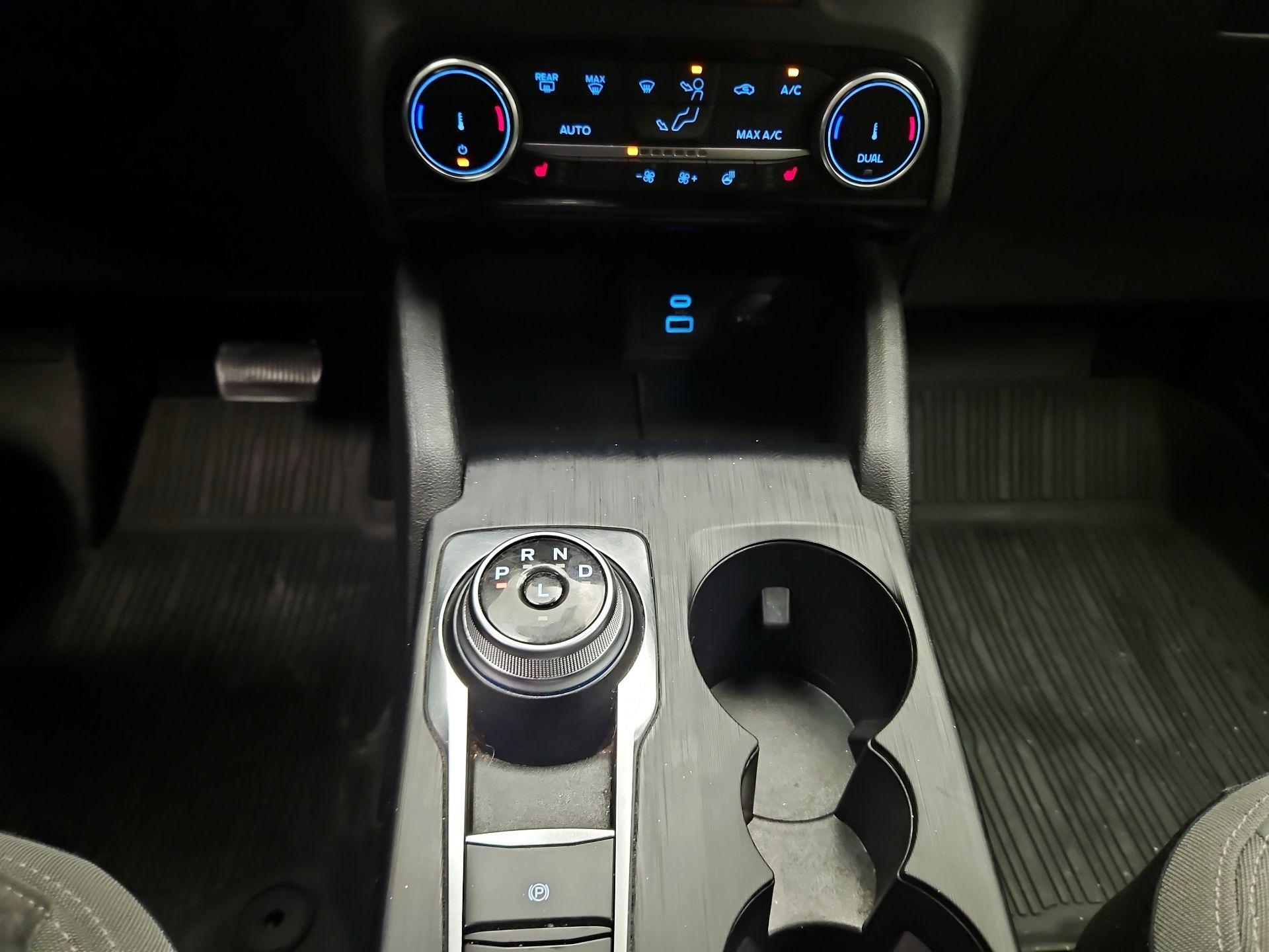 Thumbnail: 2022 Ford Escape - 16