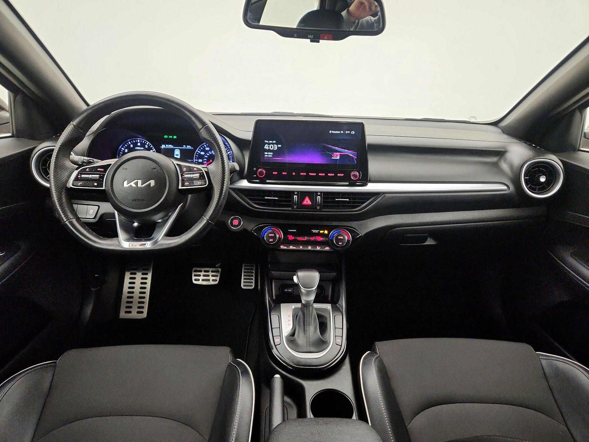 Thumbnail: 2023 Kia Forte - 9