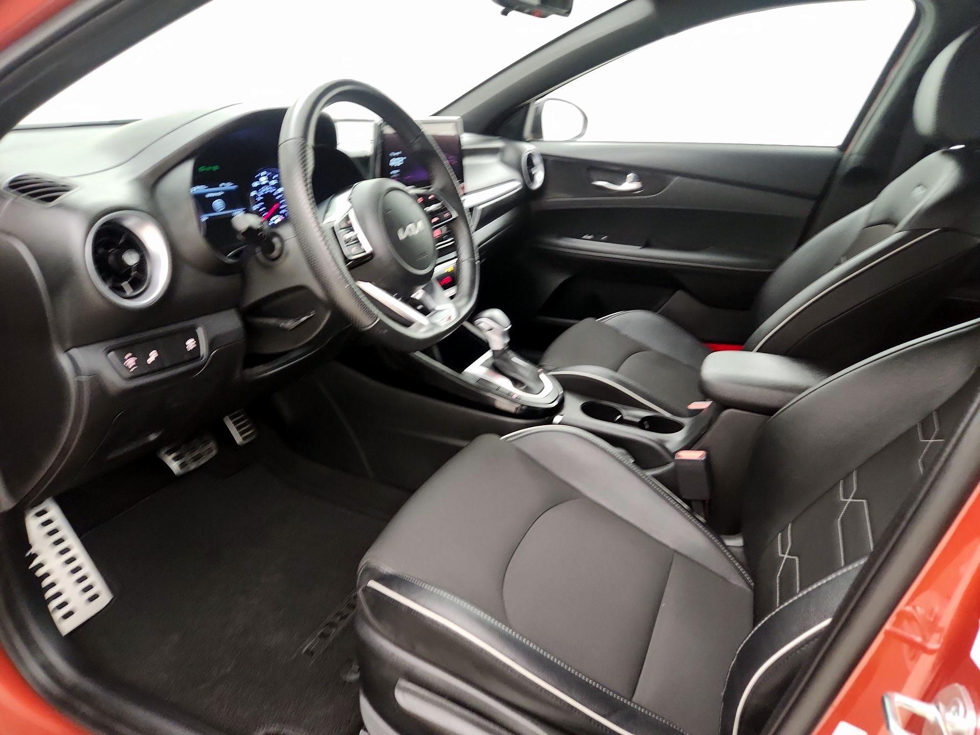 Thumbnail: 2023 Kia Forte - 11