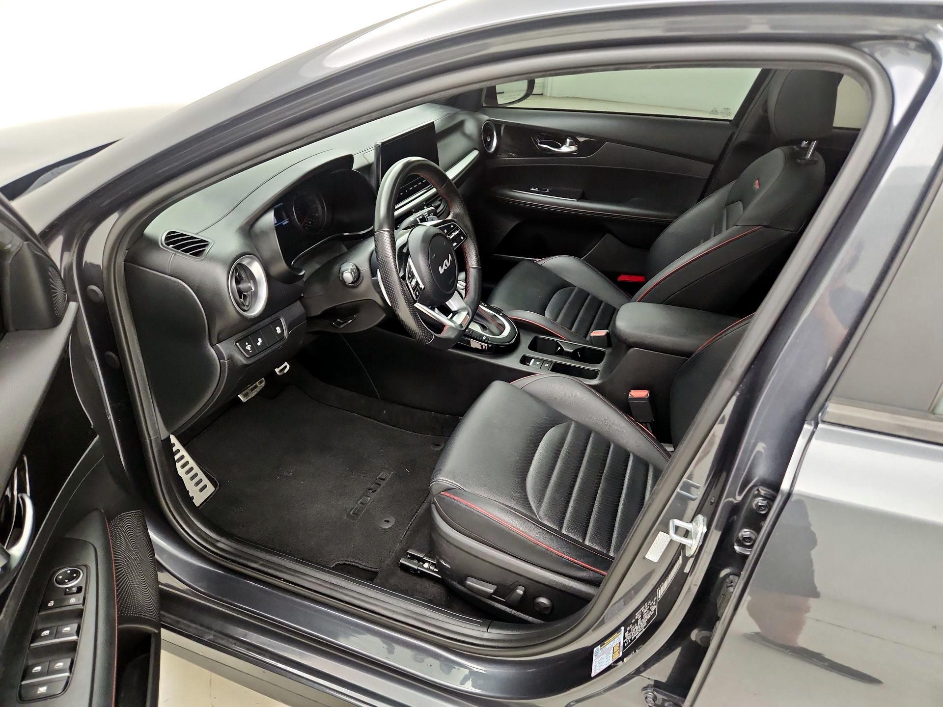 Thumbnail: 2023 Kia Forte - 11