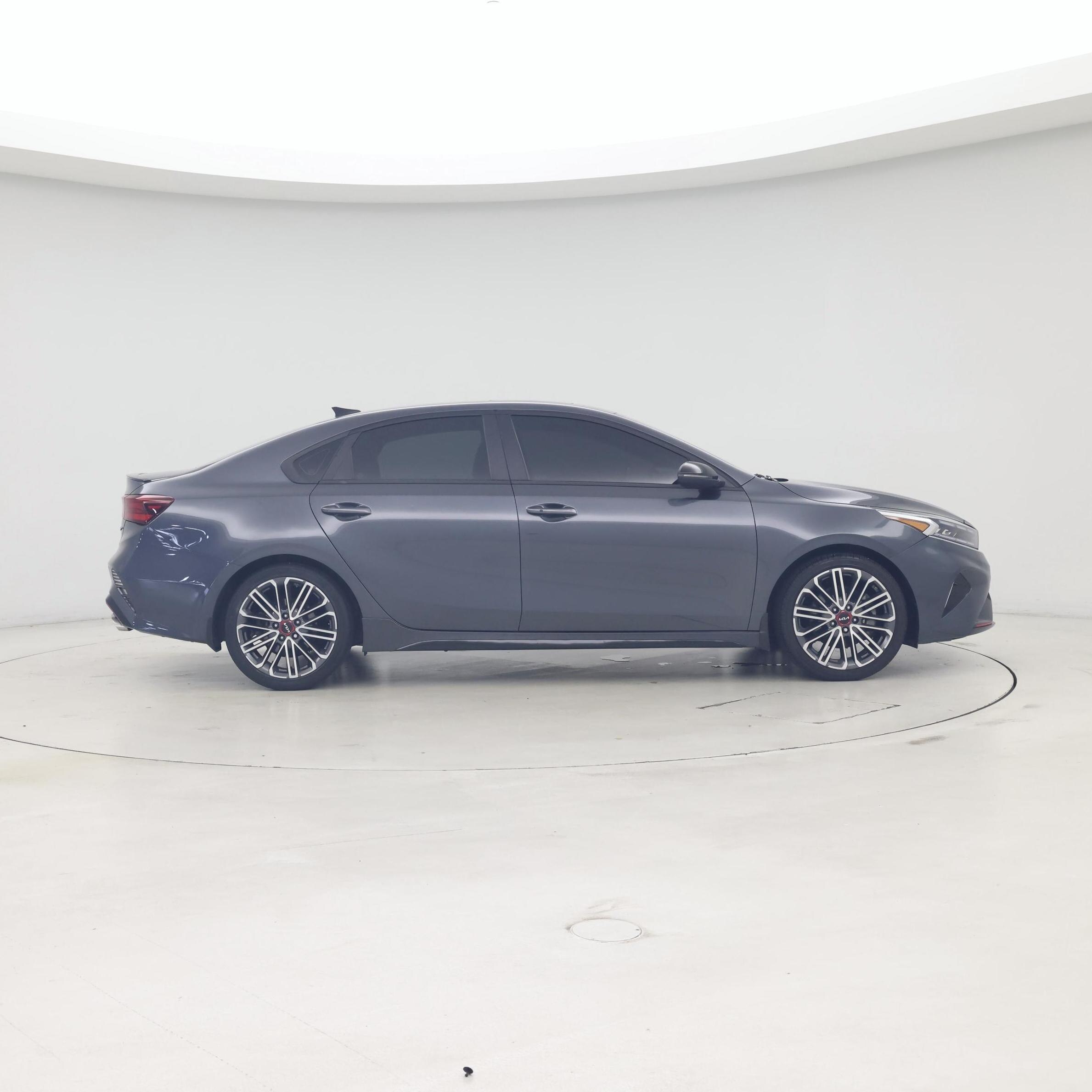 Thumbnail: 2023 Kia Forte - 7