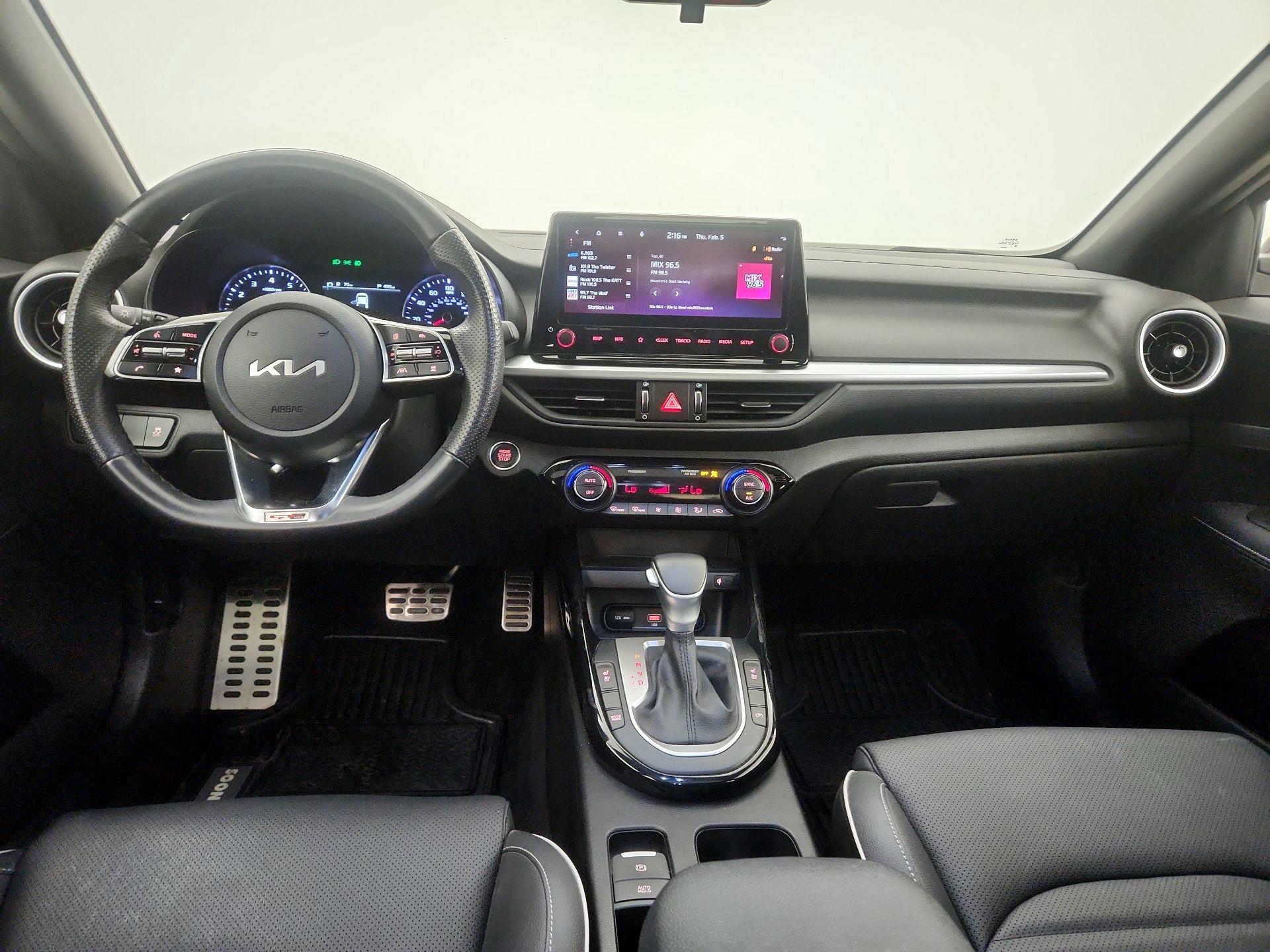 Thumbnail: 2024 Kia Forte - 9