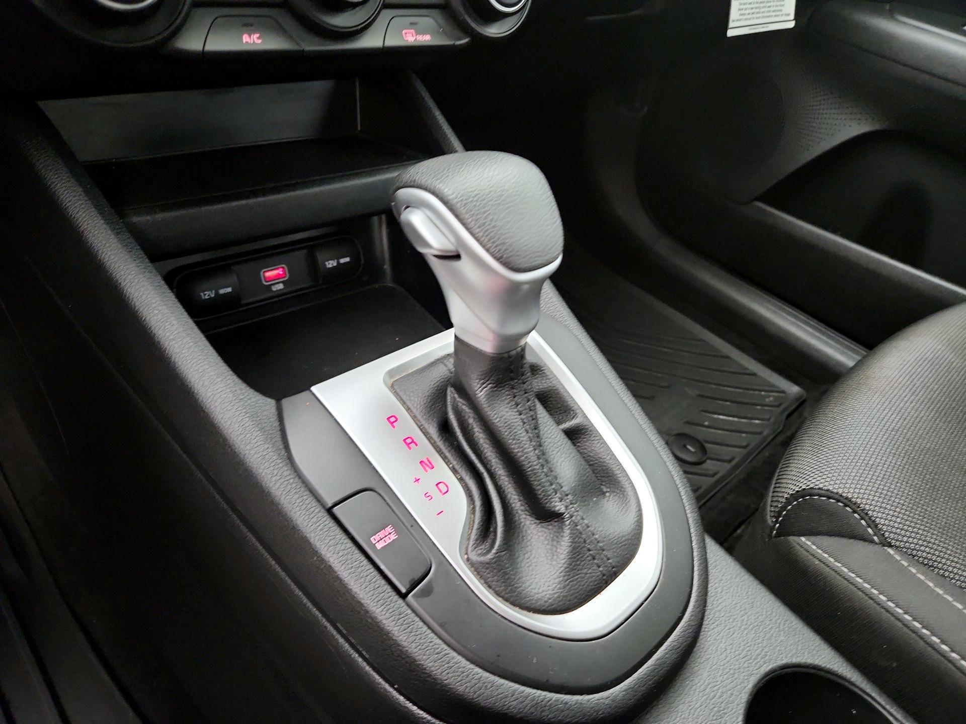 Thumbnail: 2023 Kia Forte - 15