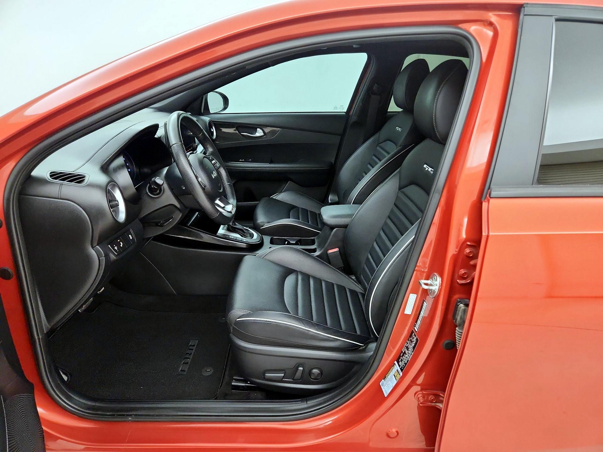 Thumbnail: 2022 Kia Forte - 11